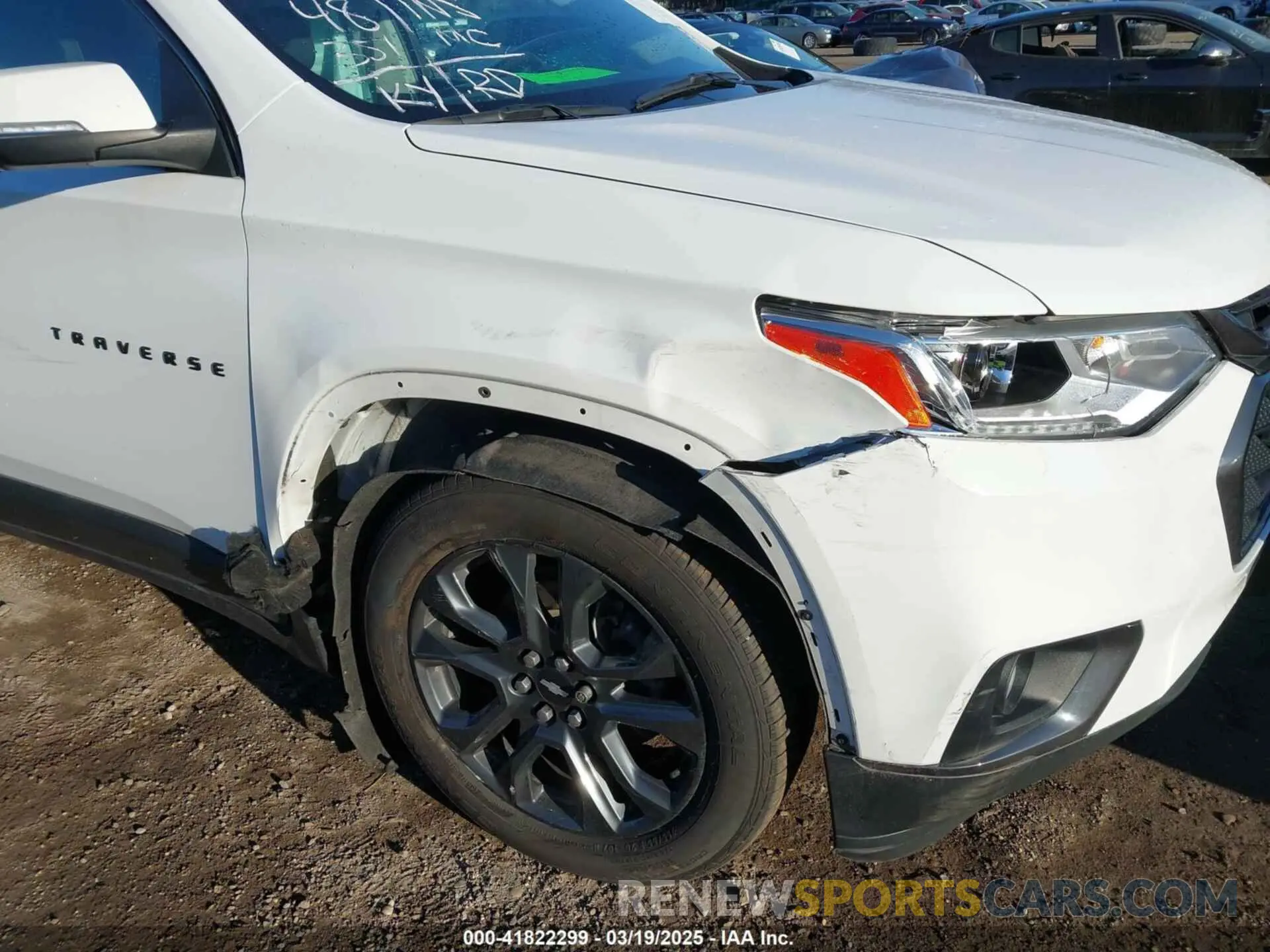 6 Photograph of a damaged car 1GNEVJKW3MJ196683 CHEVROLET TRAVERSE 2021