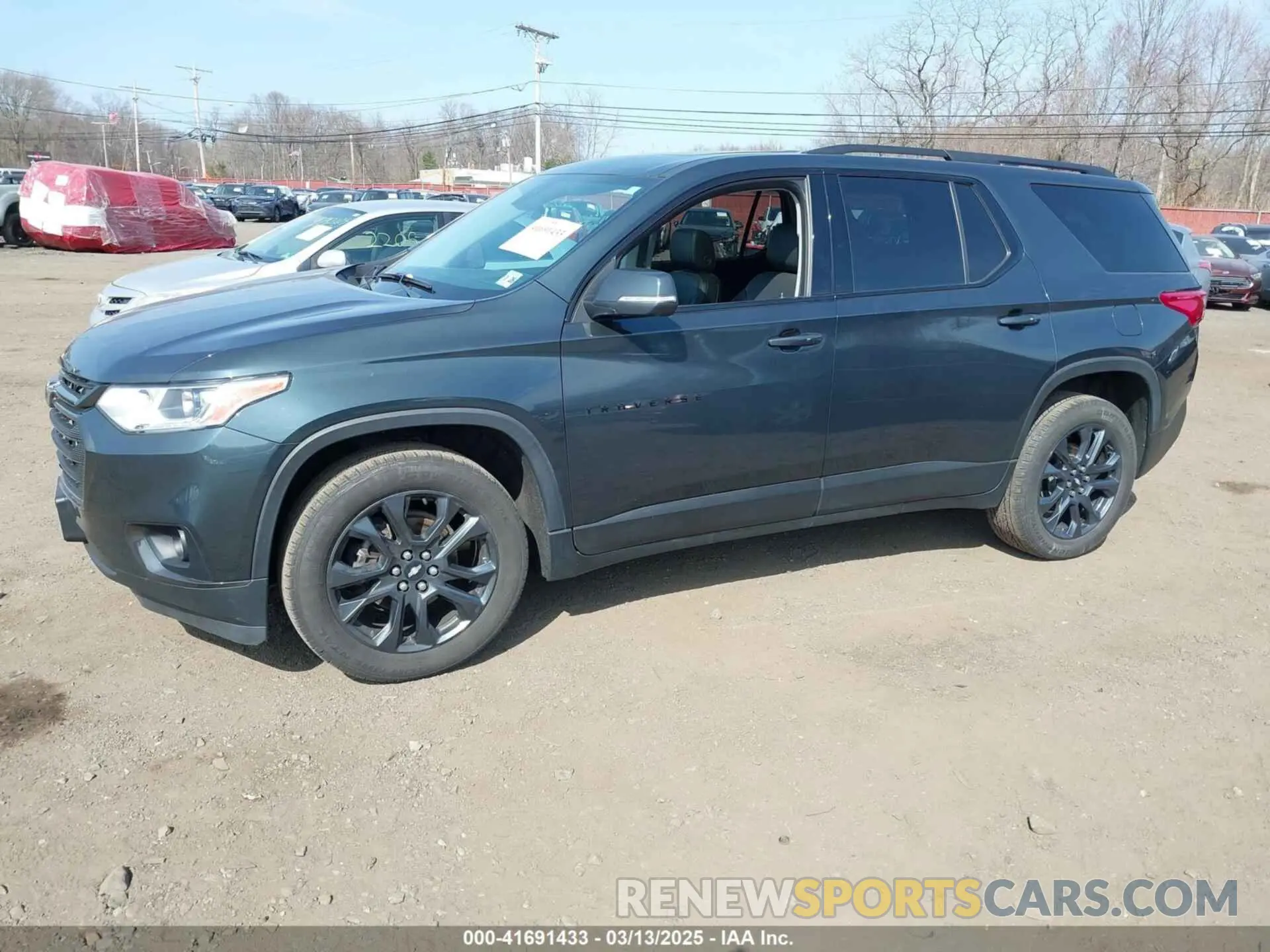 2 Photograph of a damaged car 1GNEVJKW4MJ141708 CHEVROLET TRAVERSE 2021