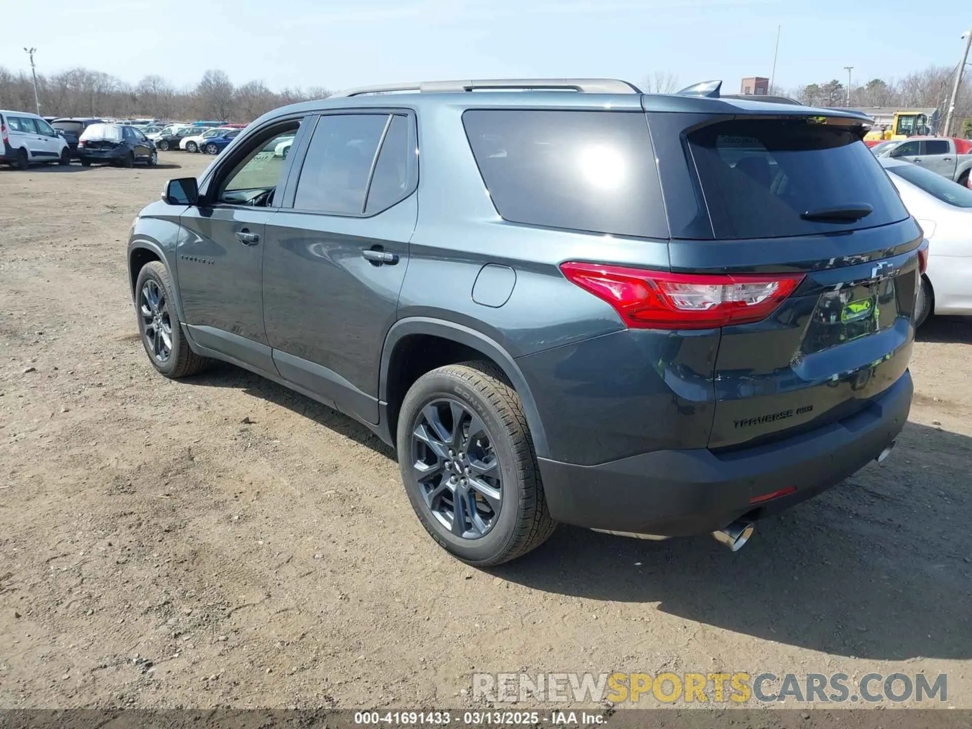 3 Photograph of a damaged car 1GNEVJKW4MJ141708 CHEVROLET TRAVERSE 2021