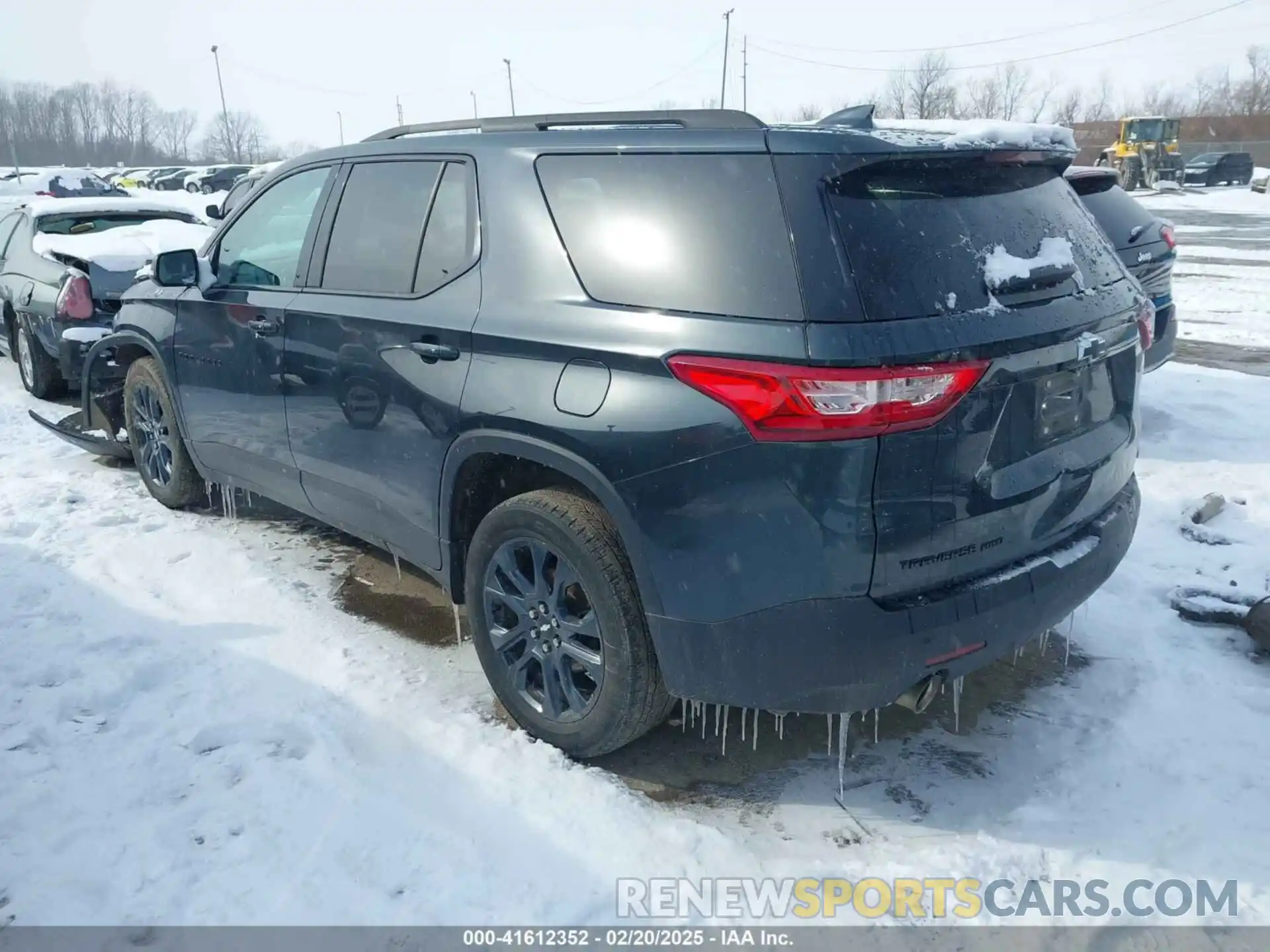 3 Photograph of a damaged car 1GNEVJKW8MJ185517 CHEVROLET TRAVERSE 2021