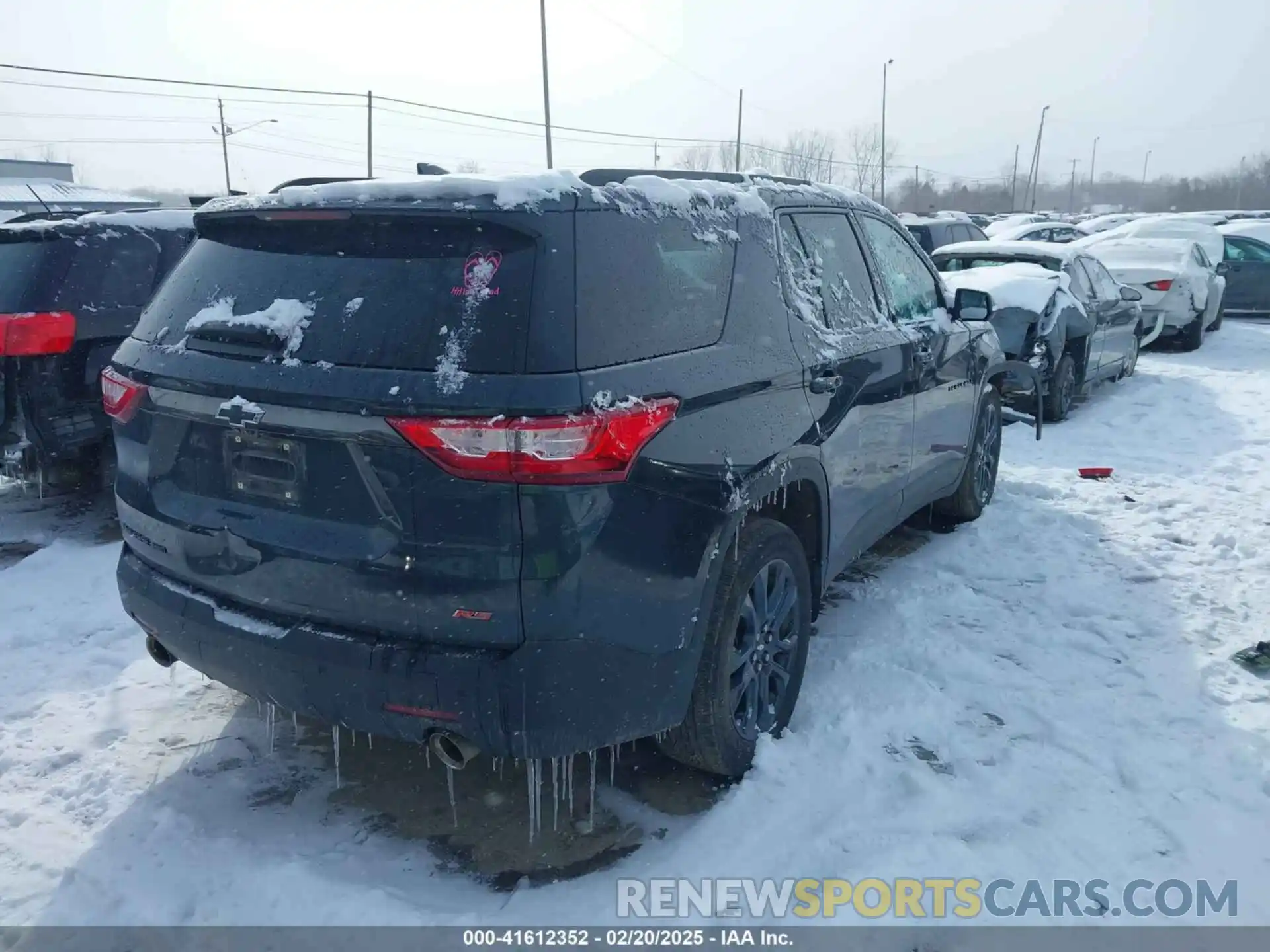 4 Photograph of a damaged car 1GNEVJKW8MJ185517 CHEVROLET TRAVERSE 2021