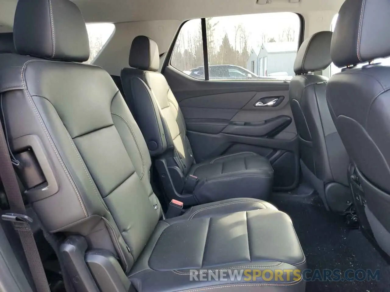 11 Photograph of a damaged car 1GNEVJKW9MJ144202 CHEVROLET TRAVERSE 2021