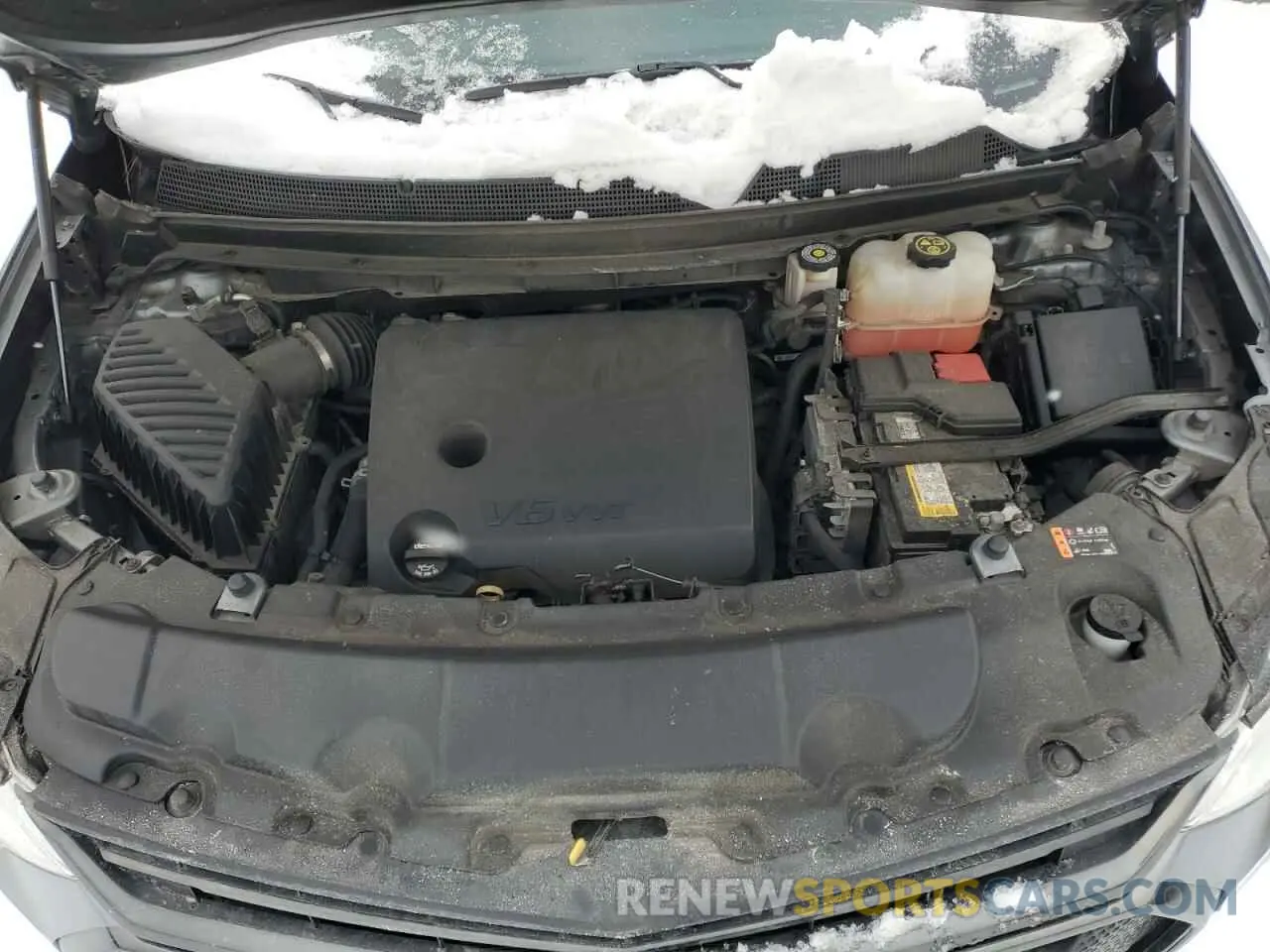 12 Photograph of a damaged car 1GNEVJKWXMJ117641 CHEVROLET TRAVERSE 2021