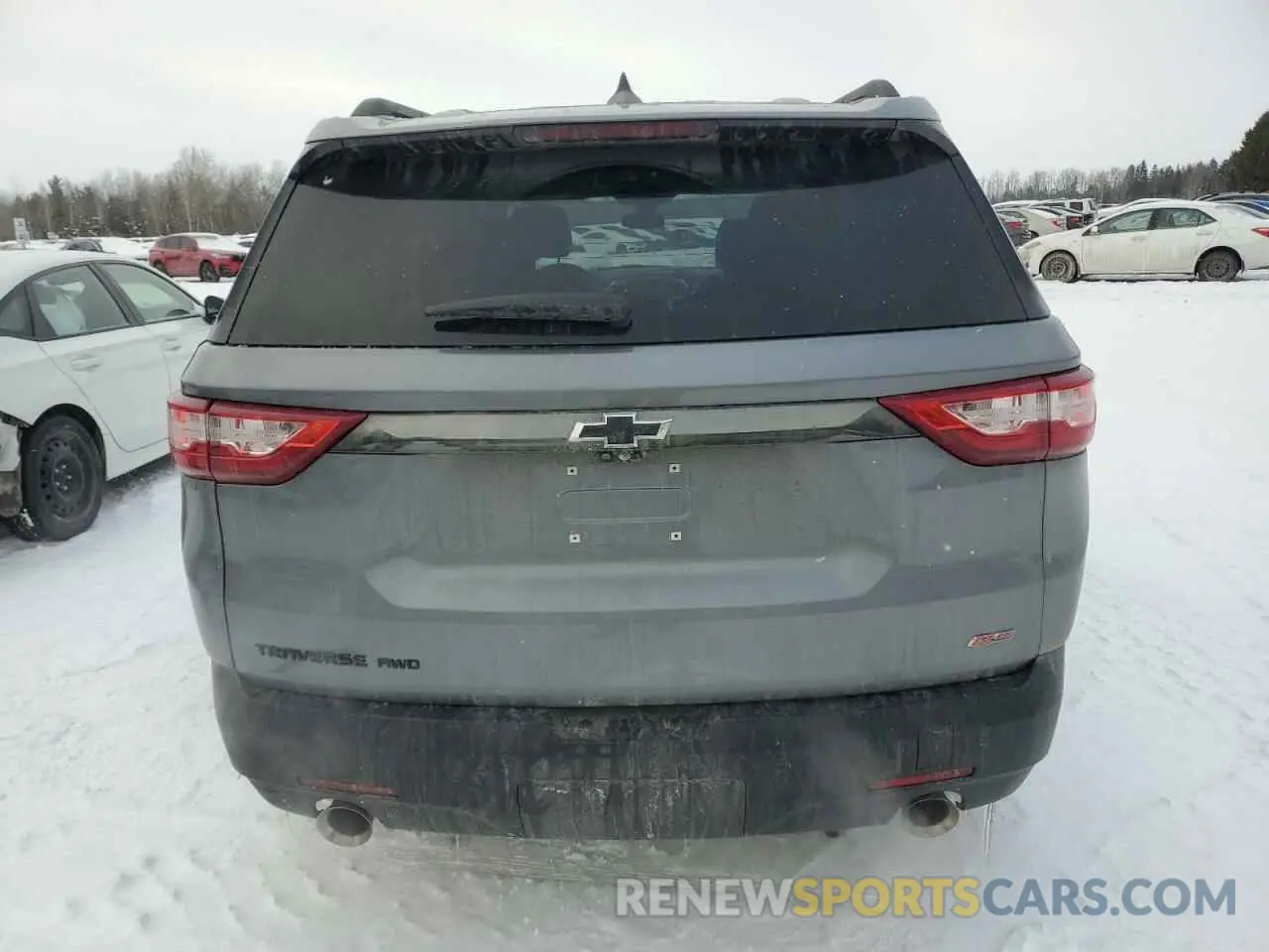 6 Photograph of a damaged car 1GNEVJKWXMJ117641 CHEVROLET TRAVERSE 2021