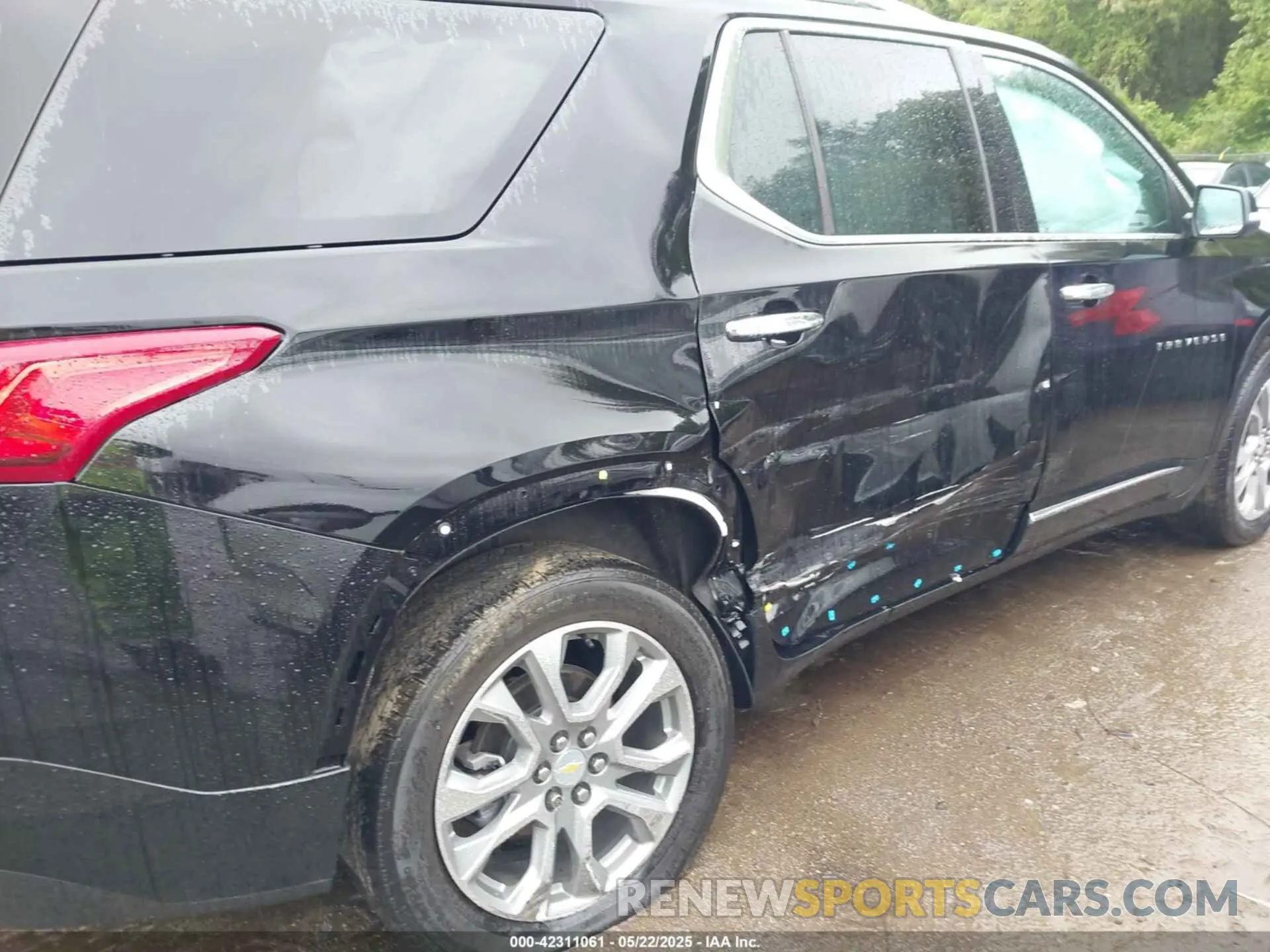 6 Photograph of a damaged car 1GNEVKKW1MJ271936 CHEVROLET TRAVERSE 2021