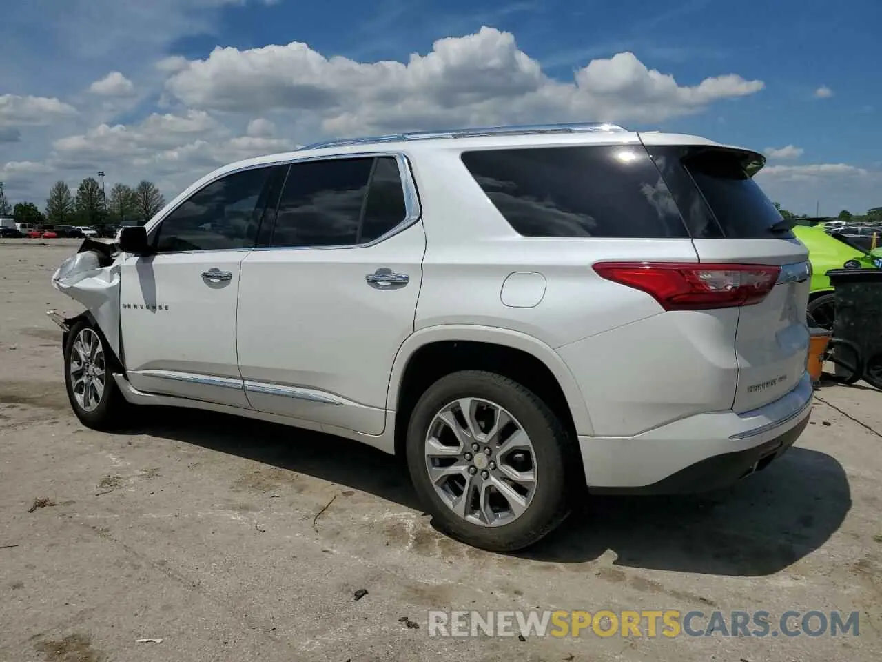 2 Photograph of a damaged car 1GNEVKKW2MJ138490 CHEVROLET TRAVERSE 2021