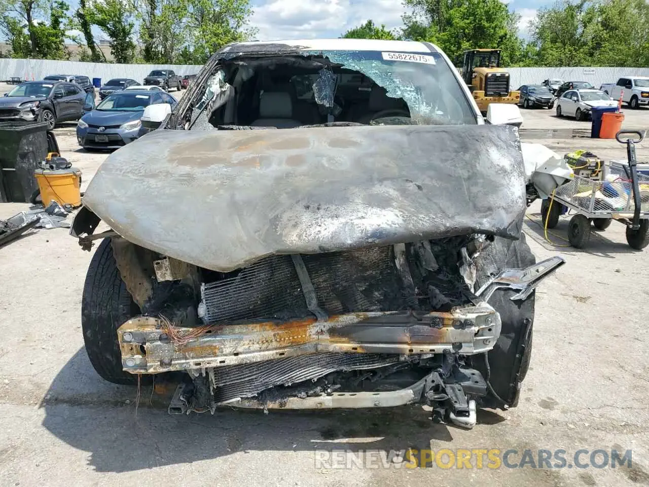5 Photograph of a damaged car 1GNEVKKW2MJ138490 CHEVROLET TRAVERSE 2021