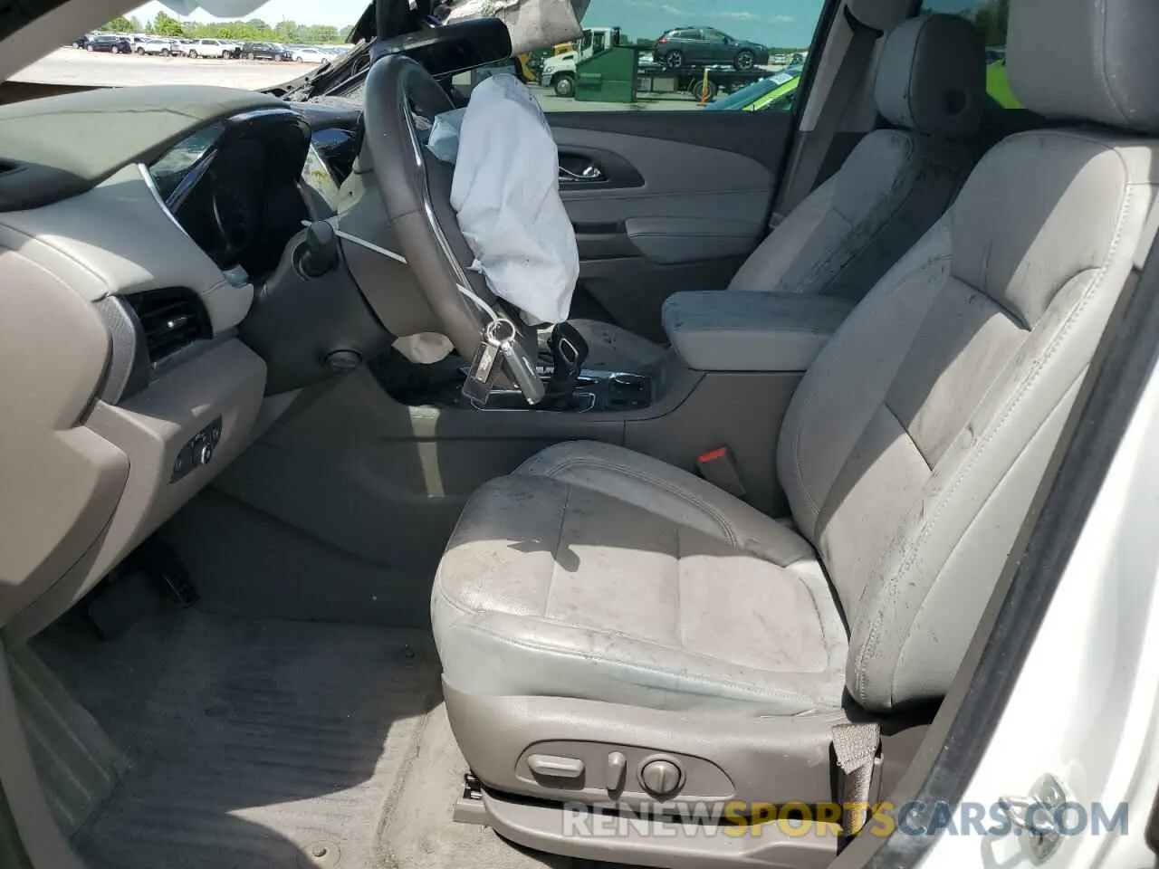 7 Photograph of a damaged car 1GNEVKKW2MJ138490 CHEVROLET TRAVERSE 2021