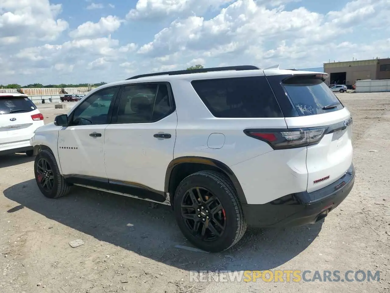 2 Photograph of a damaged car 1GNEVKKW3MJ116921 CHEVROLET TRAVERSE 2021