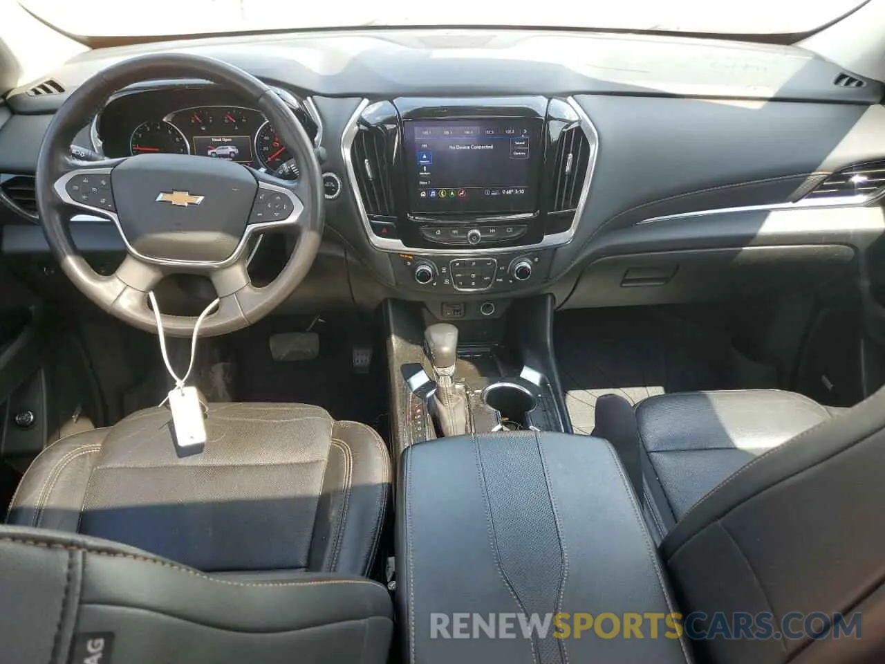 8 Photograph of a damaged car 1GNEVKKW3MJ116921 CHEVROLET TRAVERSE 2021