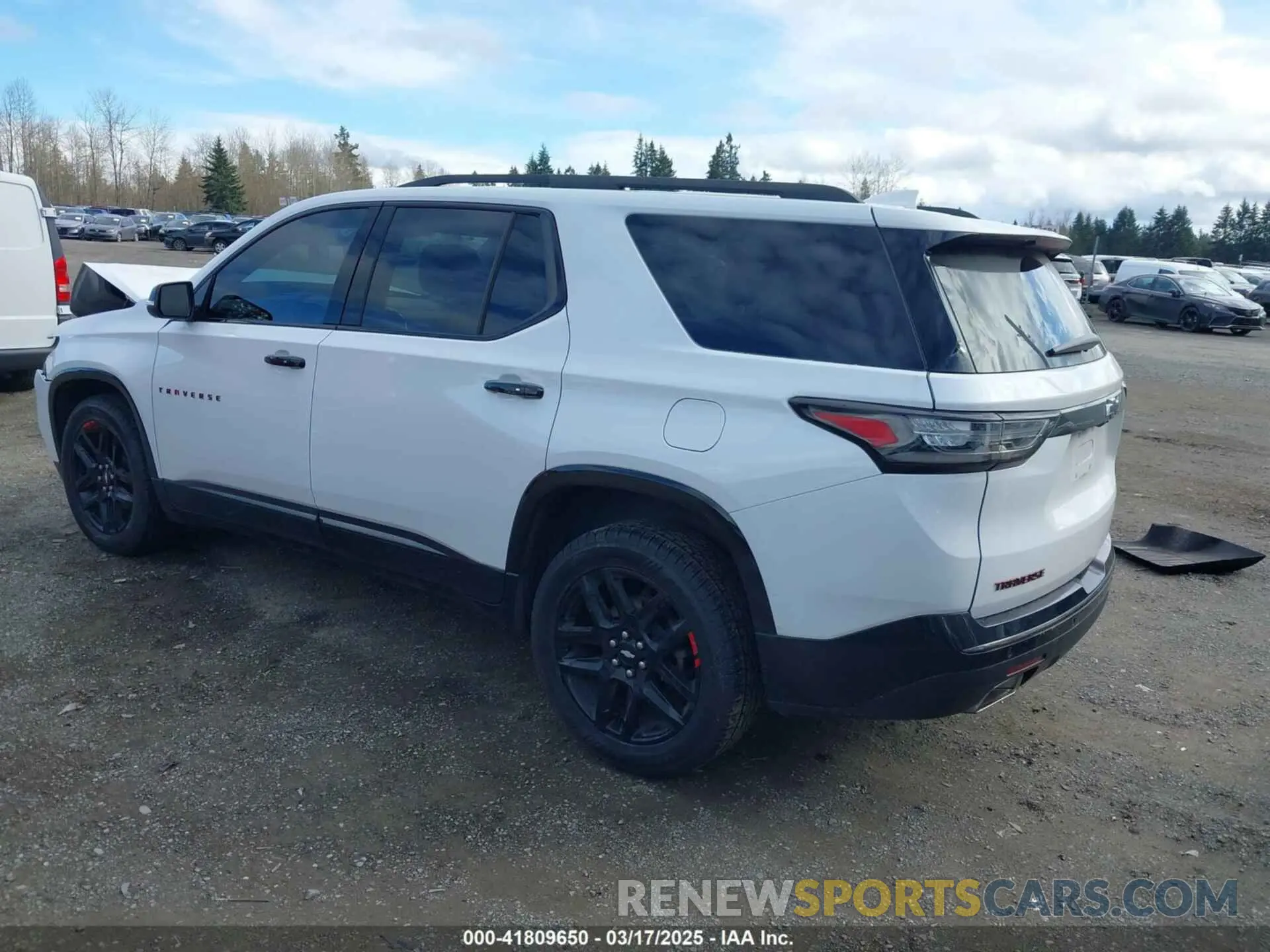 3 Photograph of a damaged car 1GNEVKKW7MJ250461 CHEVROLET TRAVERSE 2021