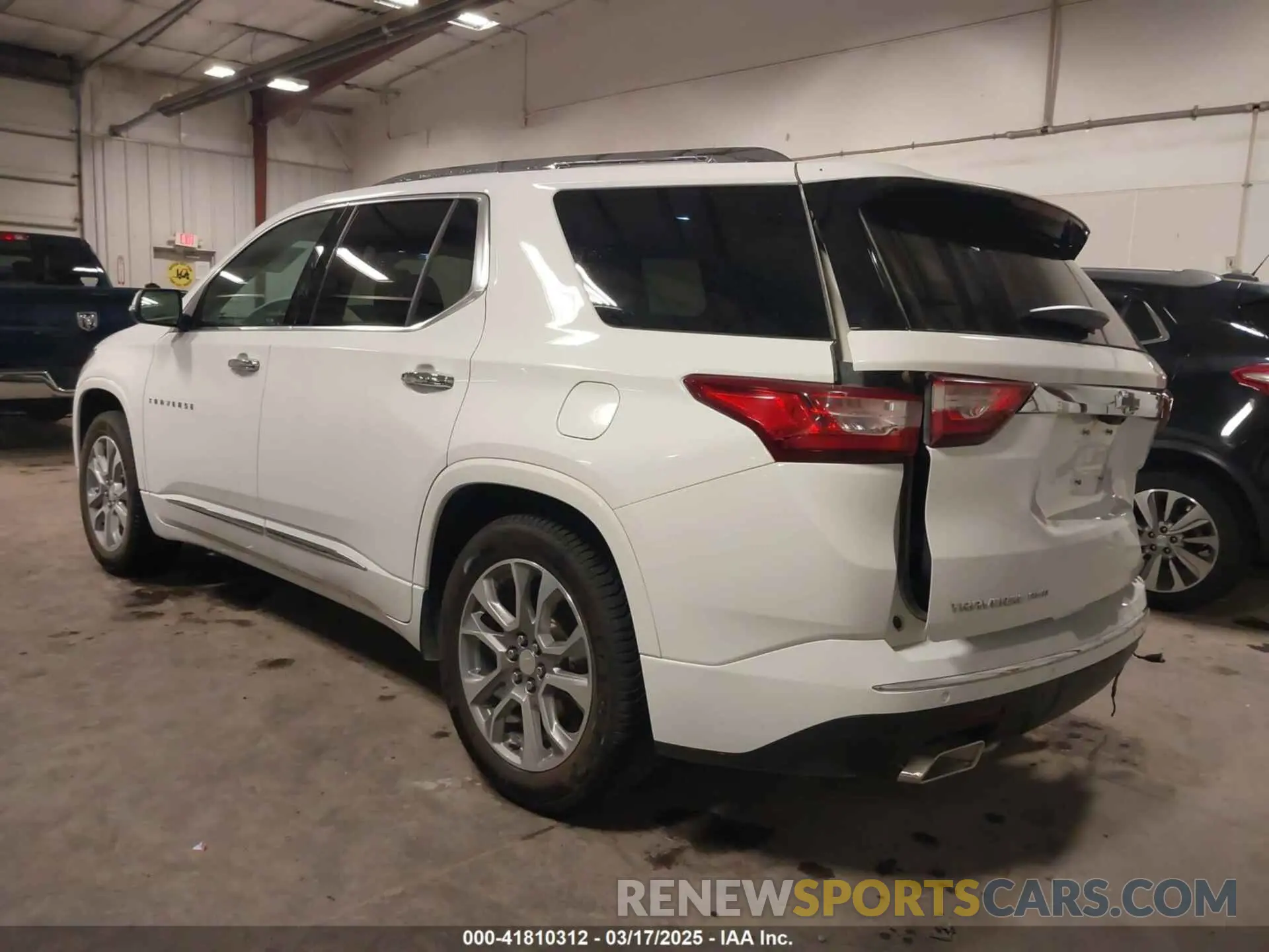 3 Photograph of a damaged car 1GNEVKKW8MJ259346 CHEVROLET TRAVERSE 2021