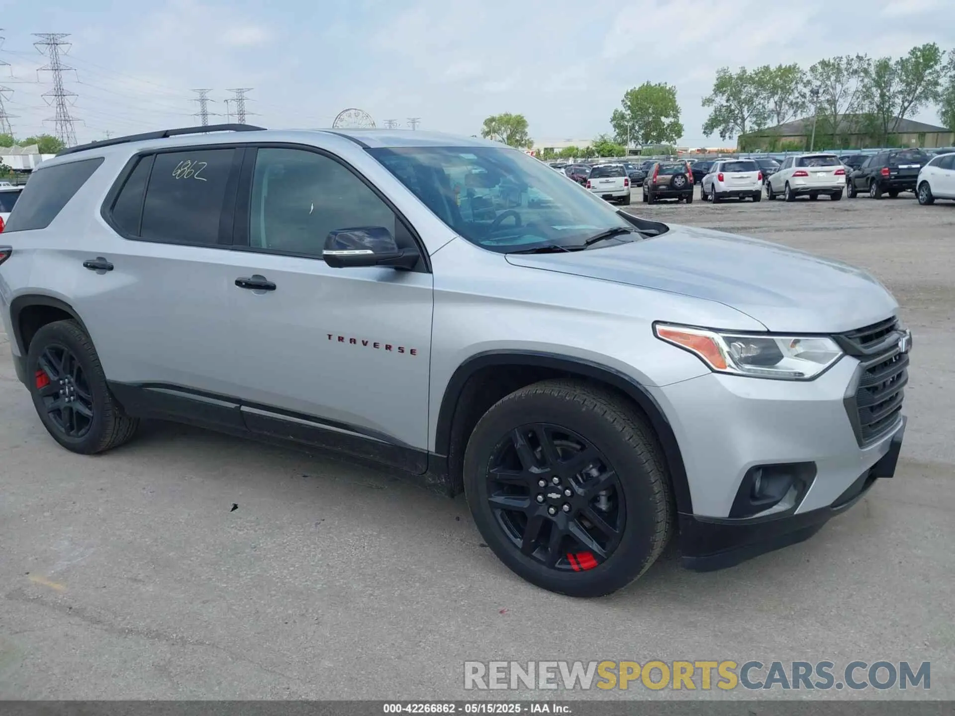 1 Photograph of a damaged car 1GNEVKKWXMJ159359 CHEVROLET TRAVERSE 2021