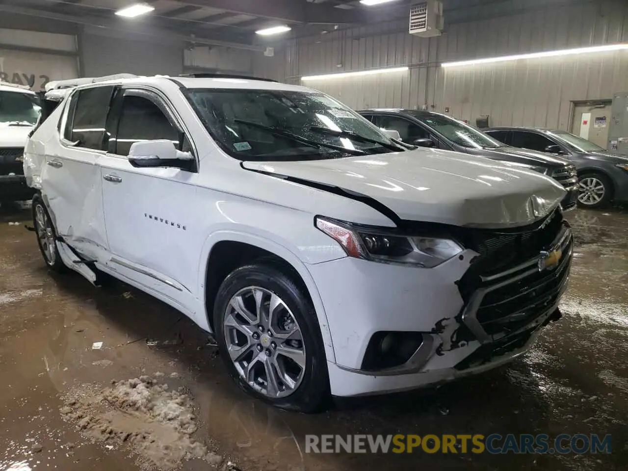 4 Photograph of a damaged car 1GNEVKKWXMJ162245 CHEVROLET TRAVERSE 2021