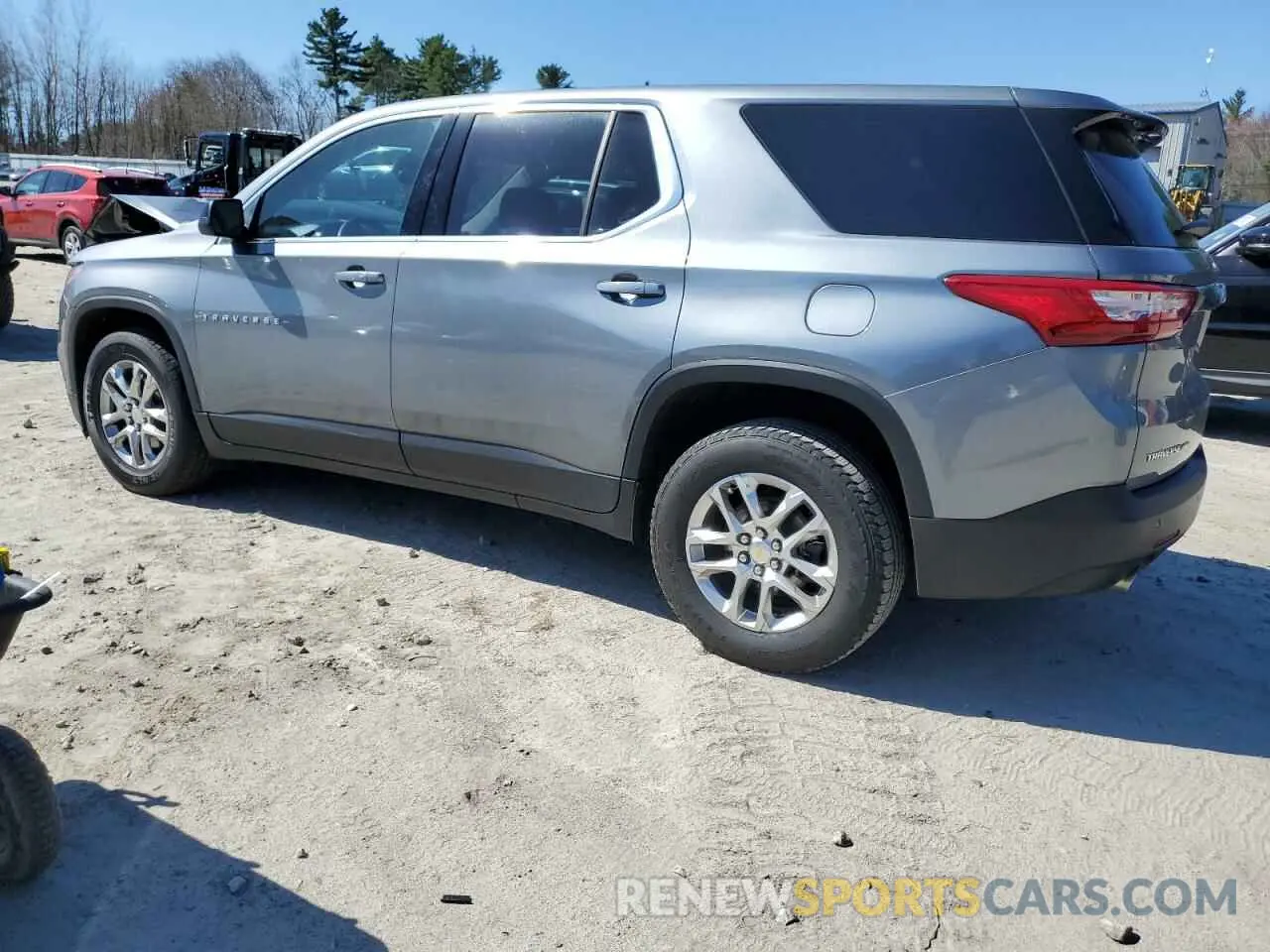 2 Photograph of a damaged car 1GNEVLKW8MJ169359 CHEVROLET TRAVERSE 2021