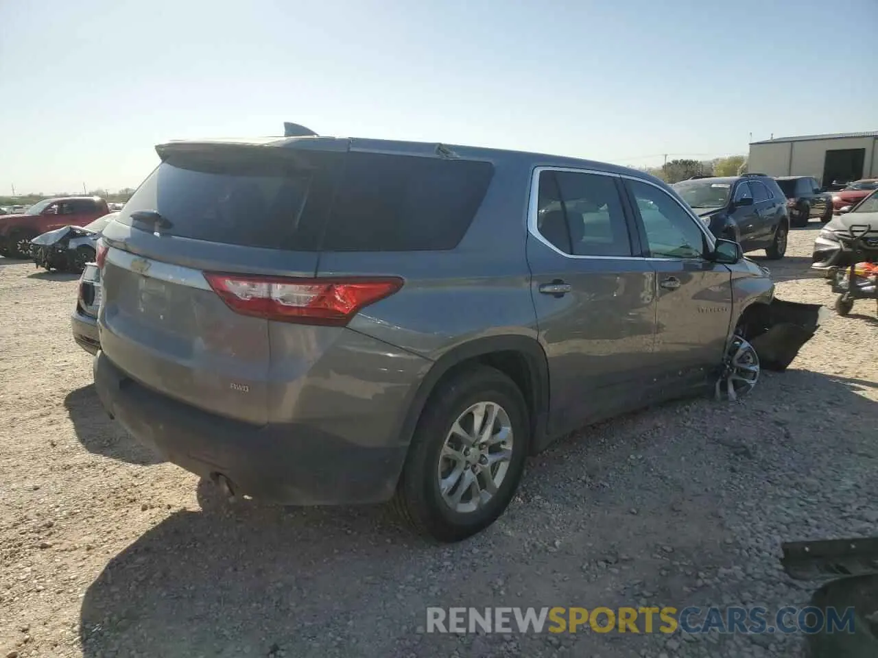 3 Photograph of a damaged car 1GNEVLKWXMJ107025 CHEVROLET TRAVERSE 2021