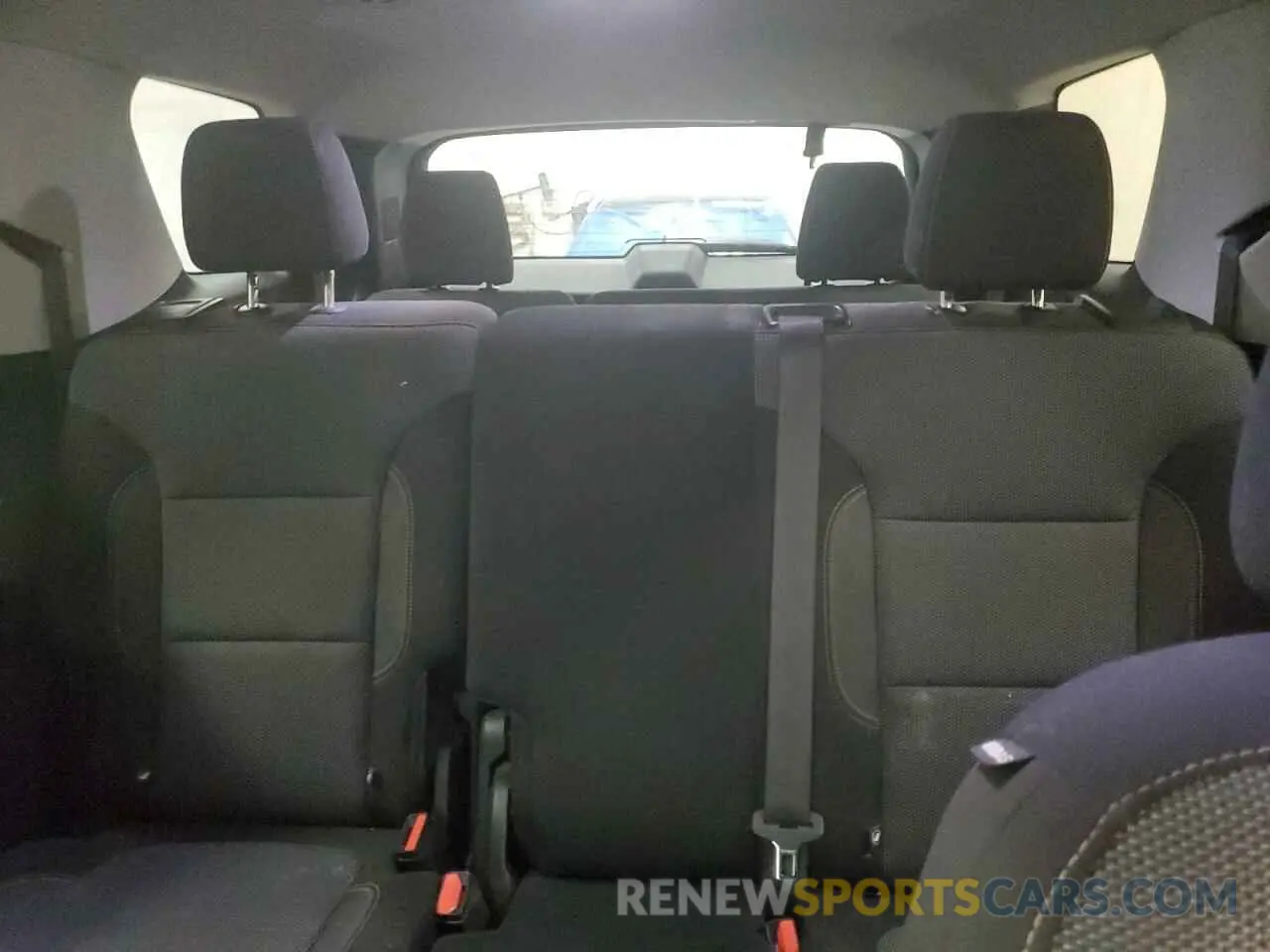 10 Photograph of a damaged car 1GNEVLKWXMJ164969 CHEVROLET TRAVERSE 2021