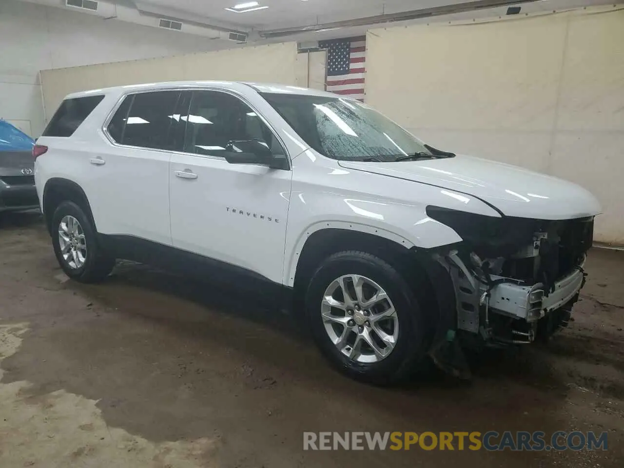 4 Photograph of a damaged car 1GNEVLKWXMJ164969 CHEVROLET TRAVERSE 2021