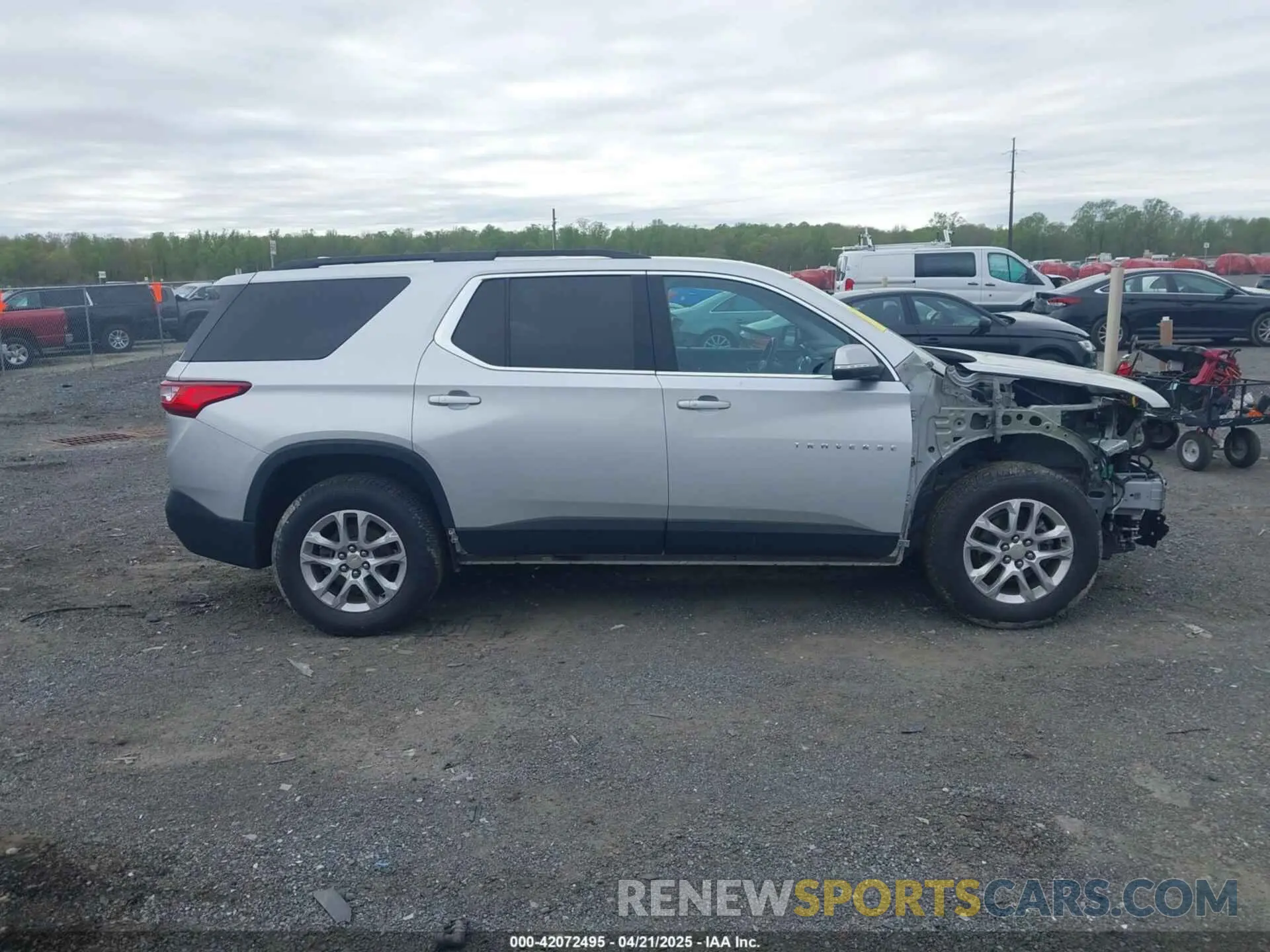 14 Photograph of a damaged car 1GNEVMKW6MJ221433 CHEVROLET TRAVERSE 2021