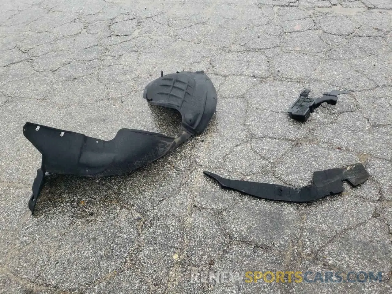 13 Photograph of a damaged car 1GNEVNKW5MJ266563 CHEVROLET TRAVERSE 2021