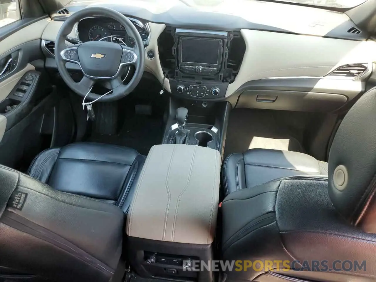 8 Photograph of a damaged car 1GNERFKW0NJ120518 CHEVROLET TRAVERSE 2022