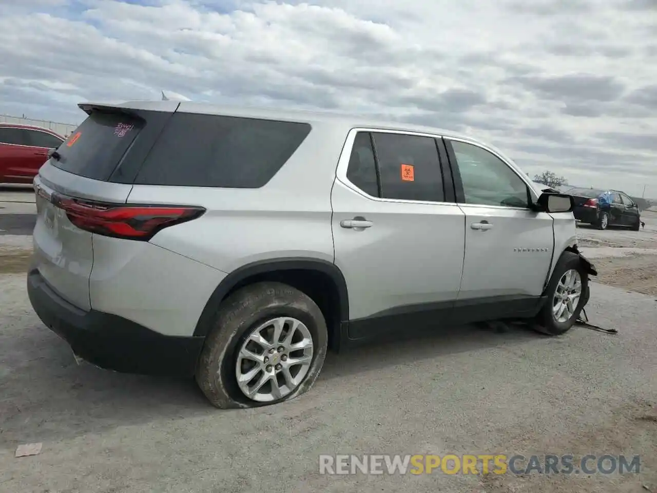 3 Photograph of a damaged car 1GNERFKW5NJ120174 CHEVROLET TRAVERSE 2022