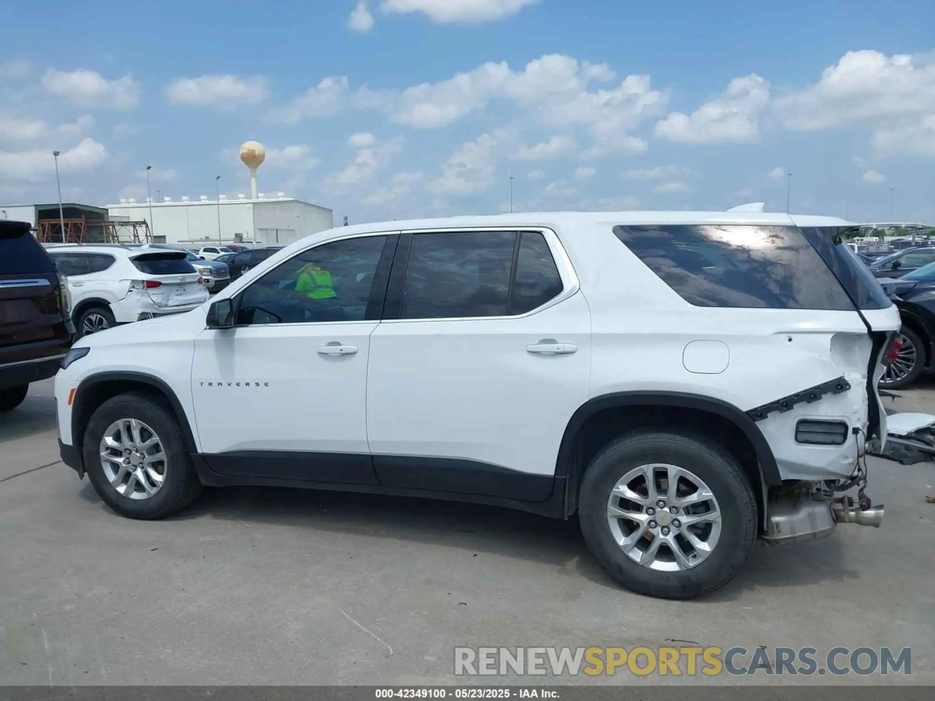 15 Photograph of a damaged car 1GNERFKW6NJ145164 CHEVROLET TRAVERSE 2022
