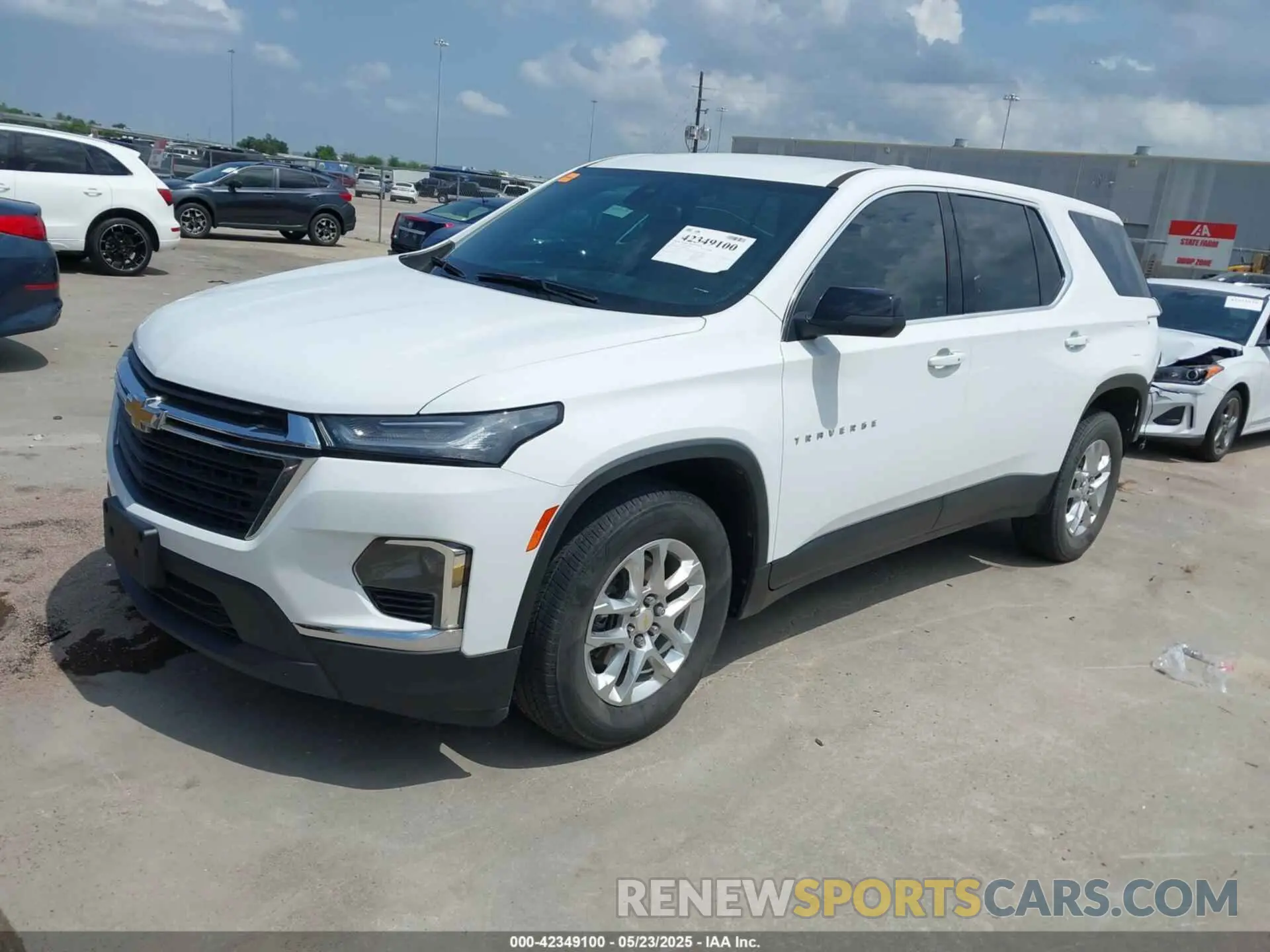 2 Photograph of a damaged car 1GNERFKW6NJ145164 CHEVROLET TRAVERSE 2022
