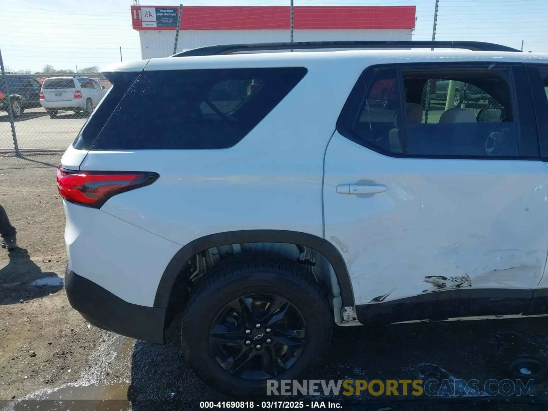 19 Photograph of a damaged car 1GNERFKW7NJ115171 CHEVROLET TRAVERSE 2022