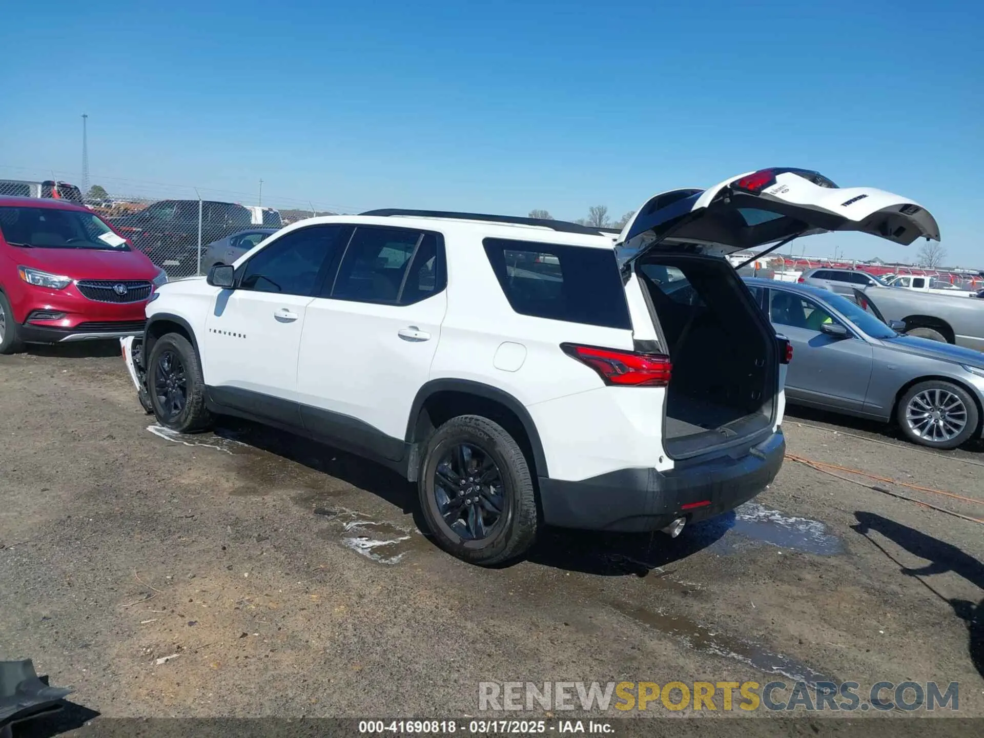 3 Photograph of a damaged car 1GNERFKW7NJ115171 CHEVROLET TRAVERSE 2022