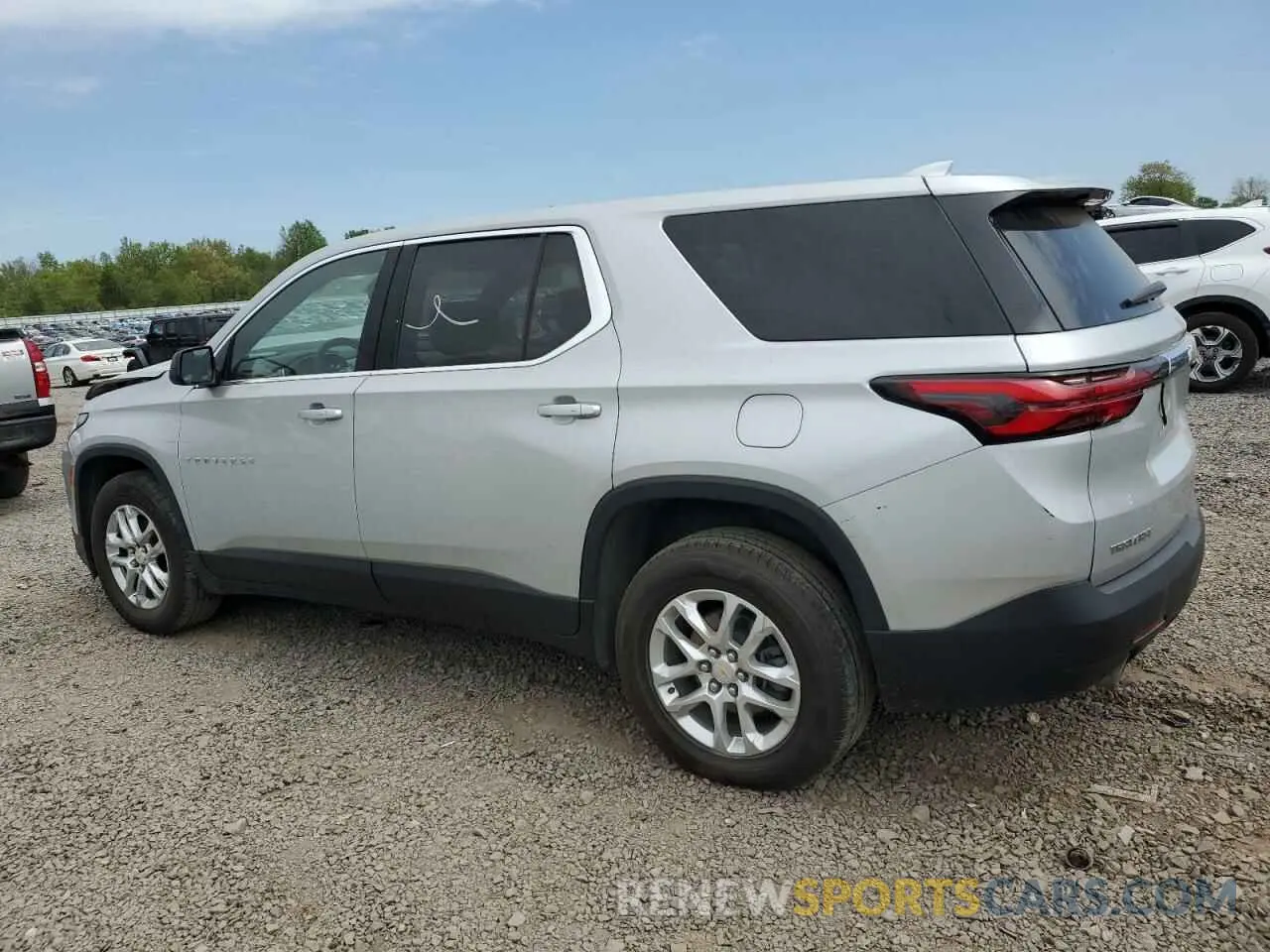 2 Photograph of a damaged car 1GNERFKW9NJ120260 CHEVROLET TRAVERSE 2022