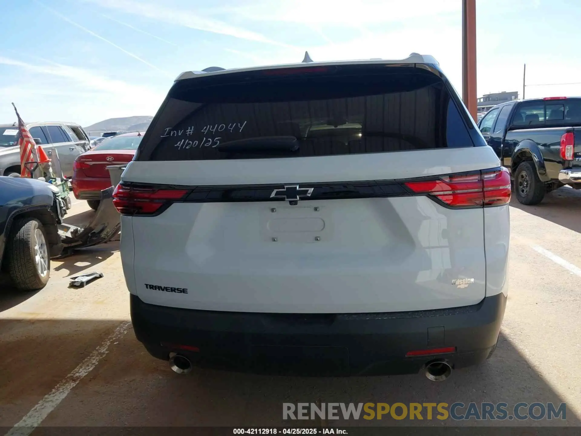 16 Photograph of a damaged car 1GNERFKW9NJ185979 CHEVROLET TRAVERSE 2022