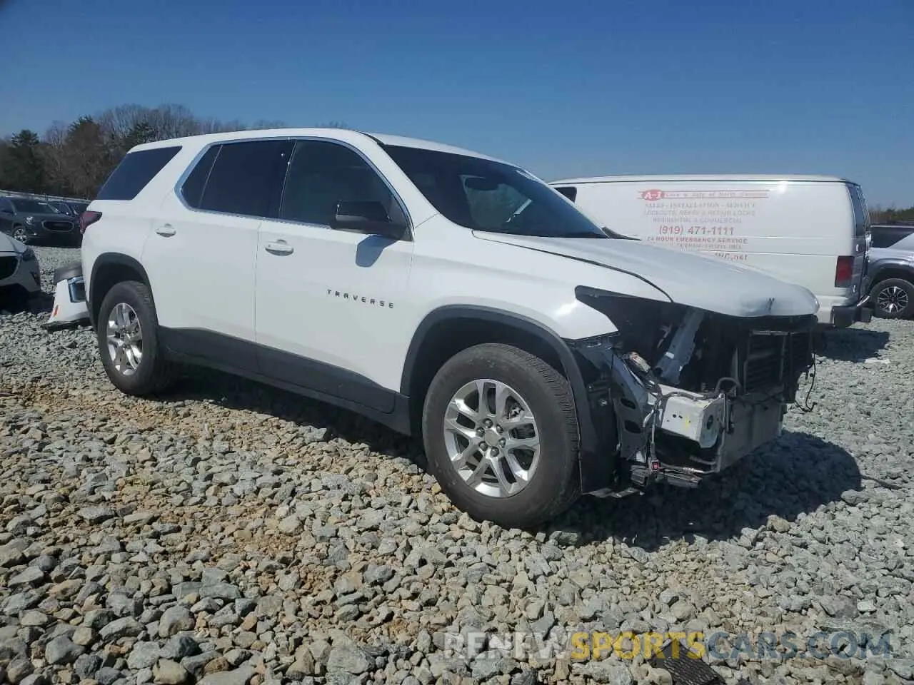4 Photograph of a damaged car 1GNERFKWXNJ111597 CHEVROLET TRAVERSE 2022