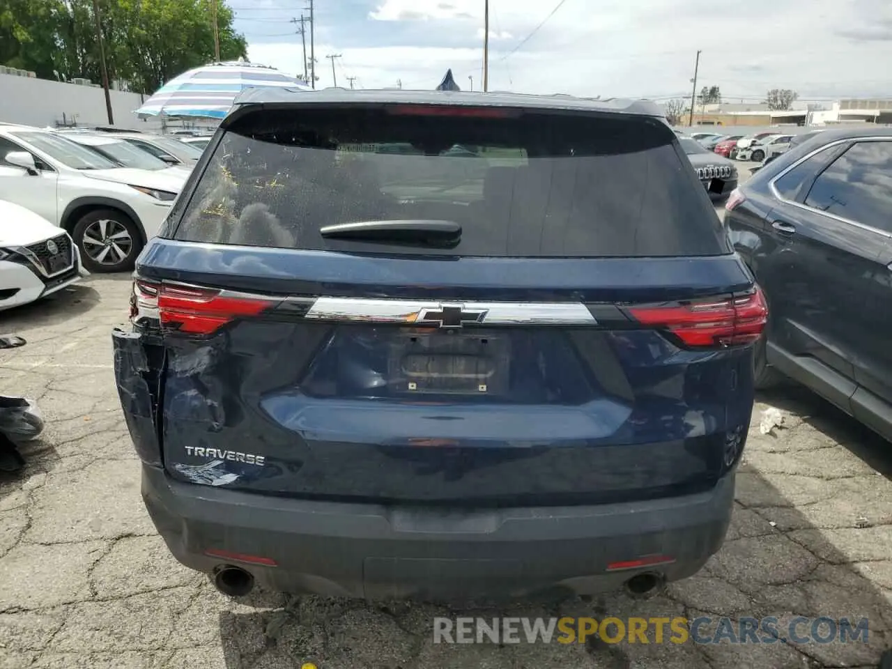 6 Photograph of a damaged car 1GNERFKWXNJ123474 CHEVROLET TRAVERSE 2022