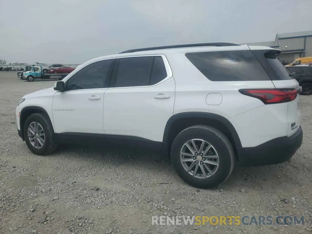 2 Photograph of a damaged car 1GNERGKW0NJ102168 CHEVROLET TRAVERSE 2022