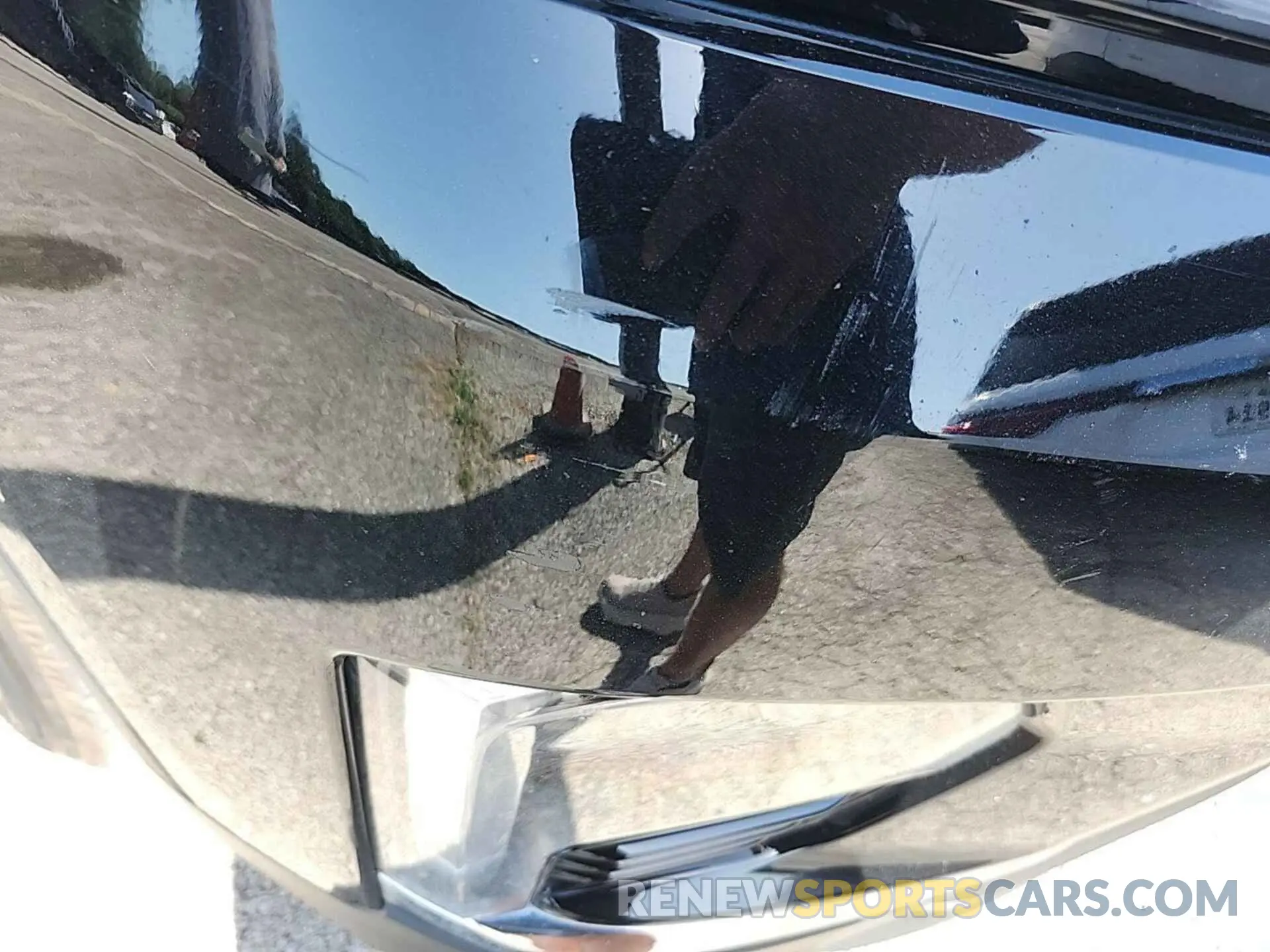 23 Photograph of a damaged car 1GNERGKW0NJ146381 CHEVROLET TRAVERSE 2022