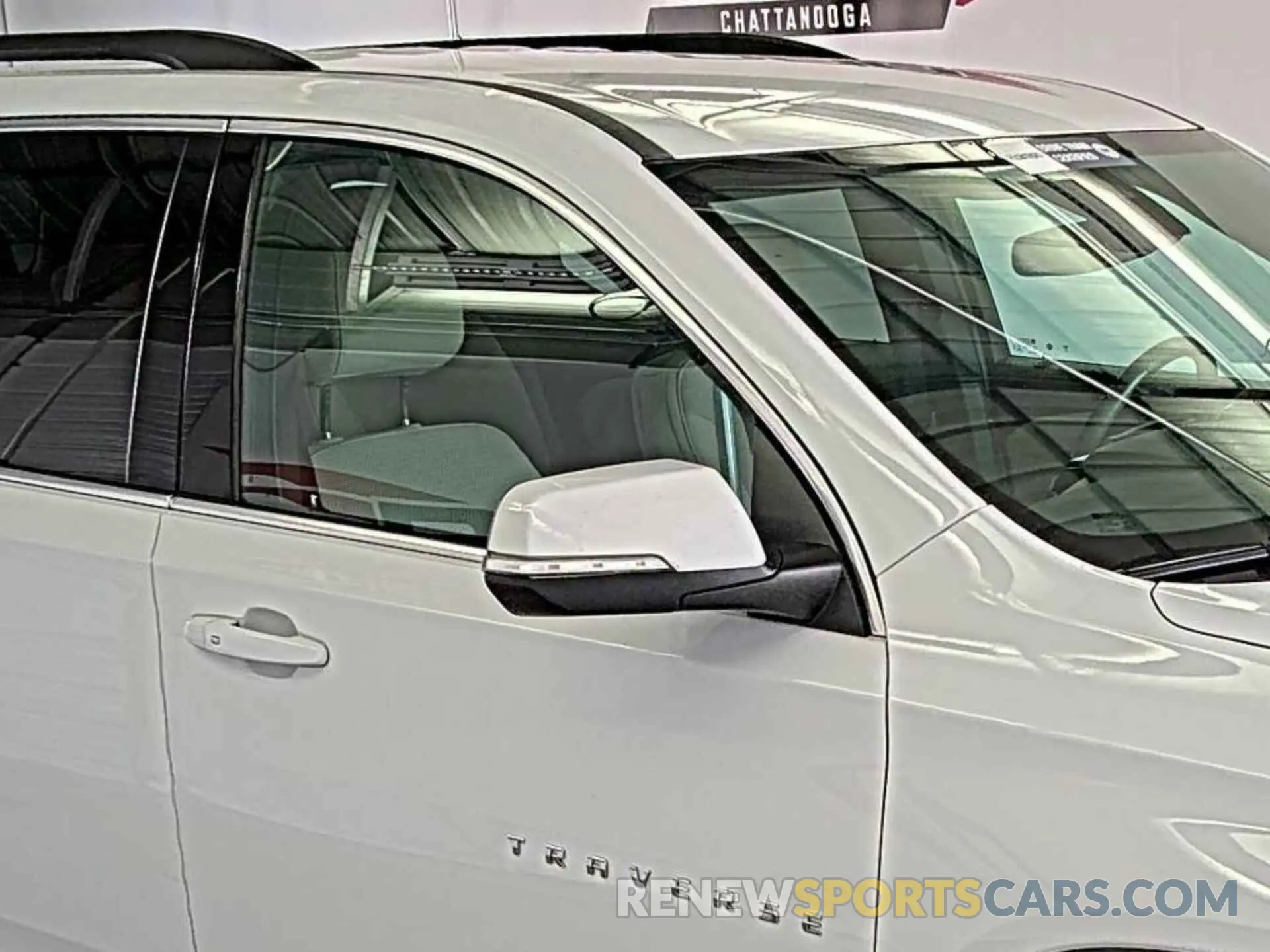 18 Photograph of a damaged car 1GNERGKW1NJ150939 CHEVROLET TRAVERSE 2022