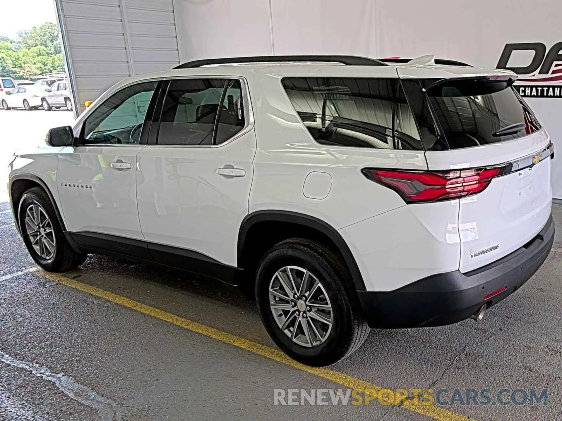 28 Photograph of a damaged car 1GNERGKW1NJ150939 CHEVROLET TRAVERSE 2022