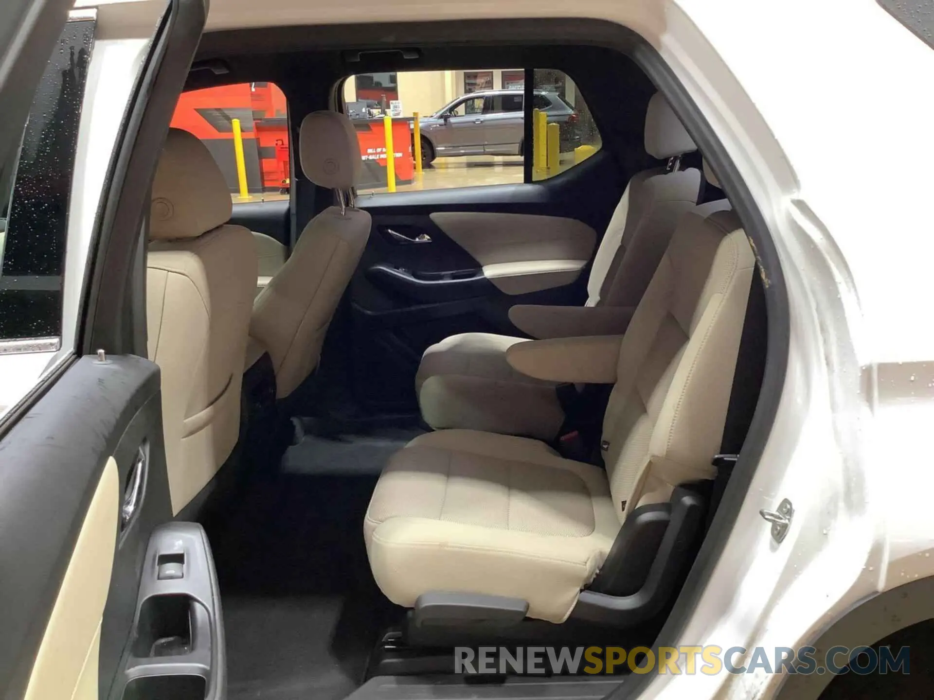 30 Photograph of a damaged car 1GNERGKW1NJ150939 CHEVROLET TRAVERSE 2022