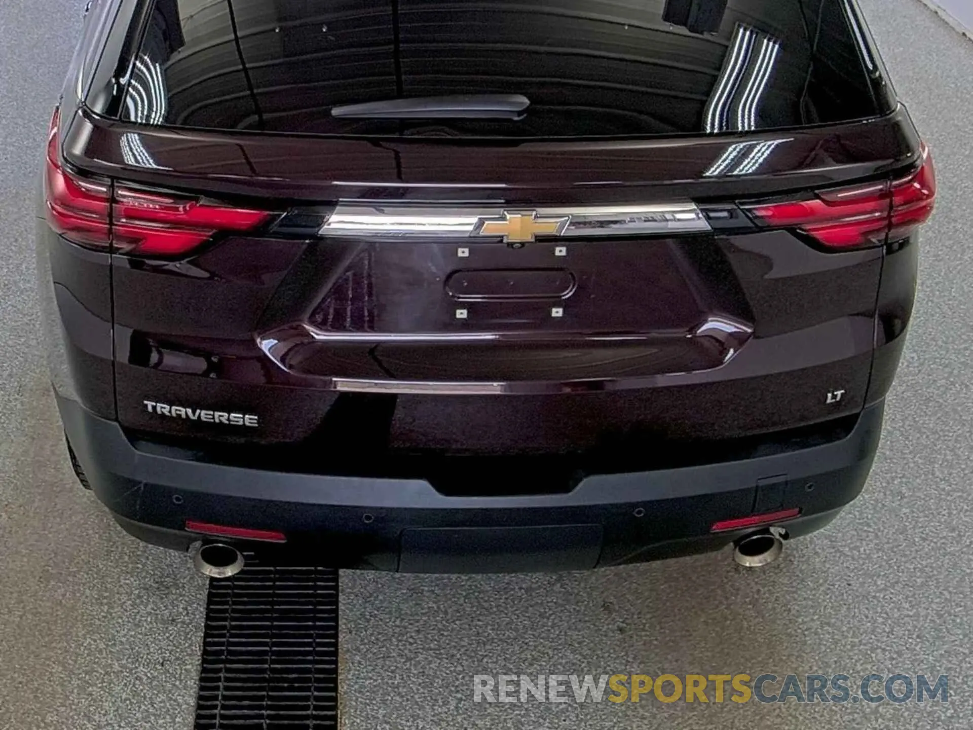 14 Photograph of a damaged car 1GNERGKW2NJ141618 CHEVROLET TRAVERSE 2022