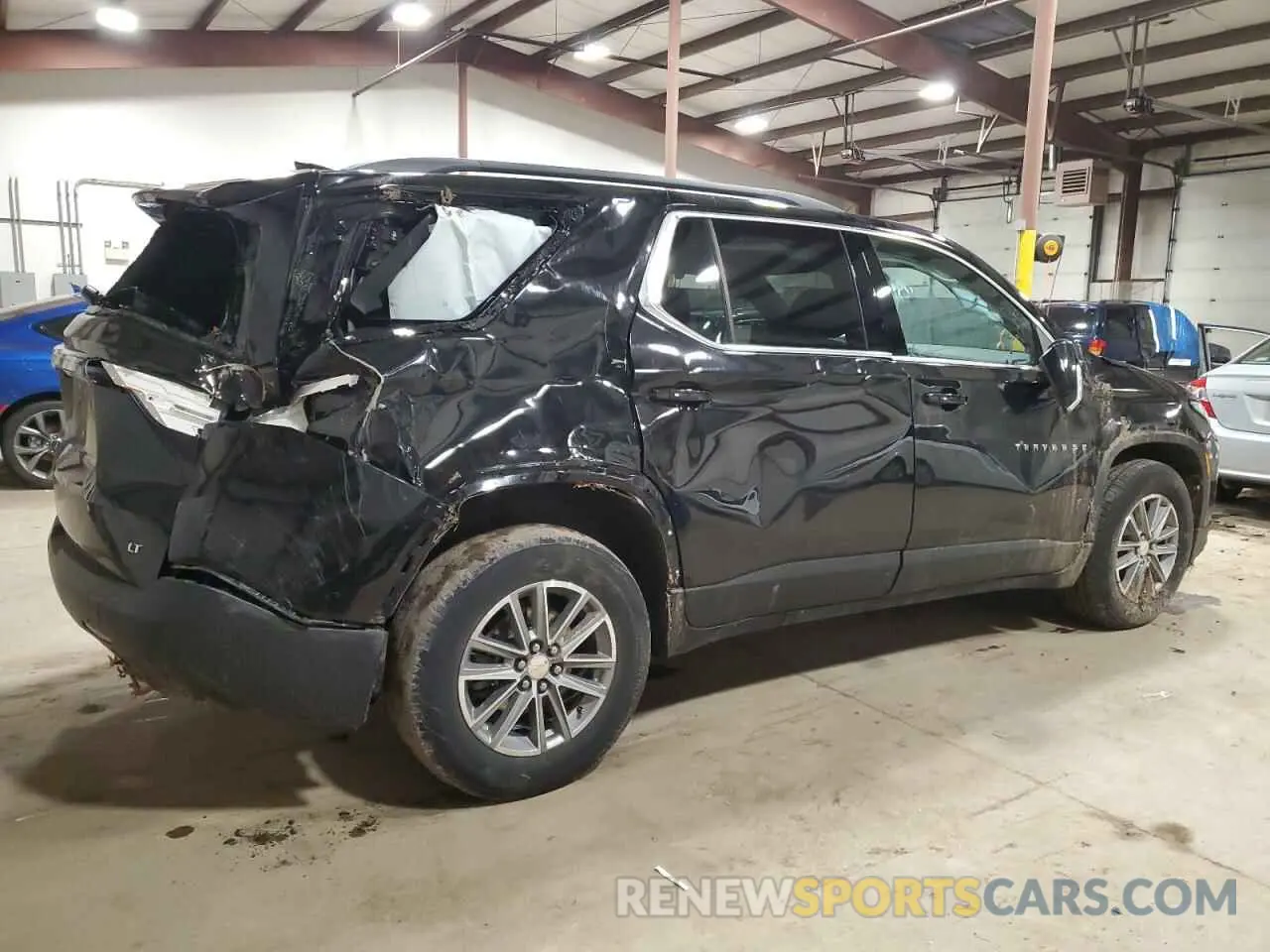 3 Photograph of a damaged car 1GNERGKW2NJ195064 CHEVROLET TRAVERSE 2022