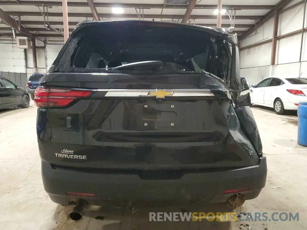 6 Photograph of a damaged car 1GNERGKW2NJ195064 CHEVROLET TRAVERSE 2022