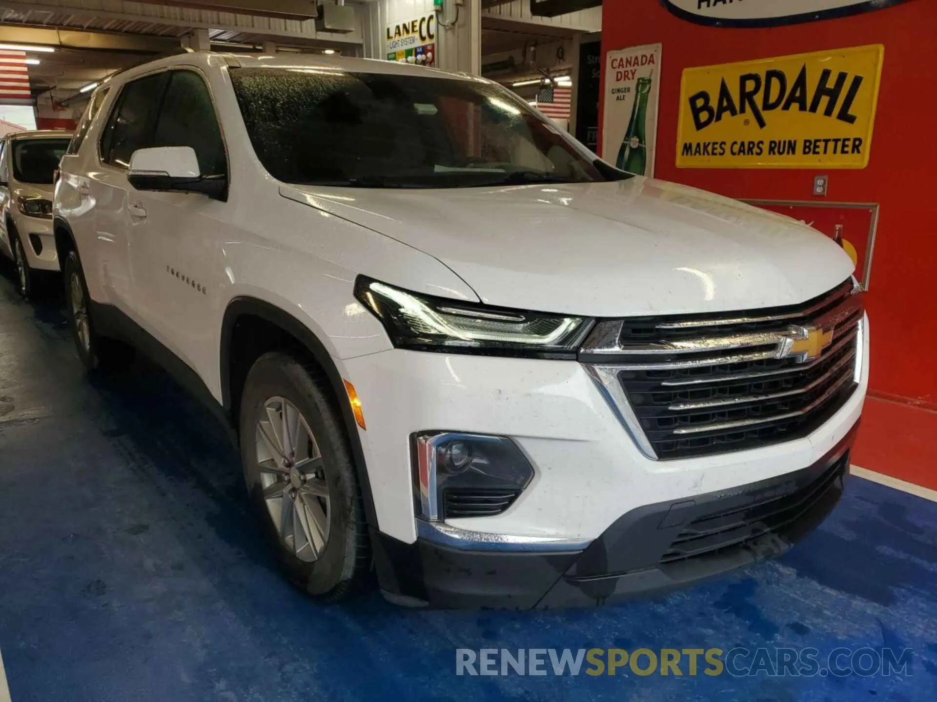 12 Photograph of a damaged car 1GNERGKW3NJ150506 CHEVROLET TRAVERSE 2022