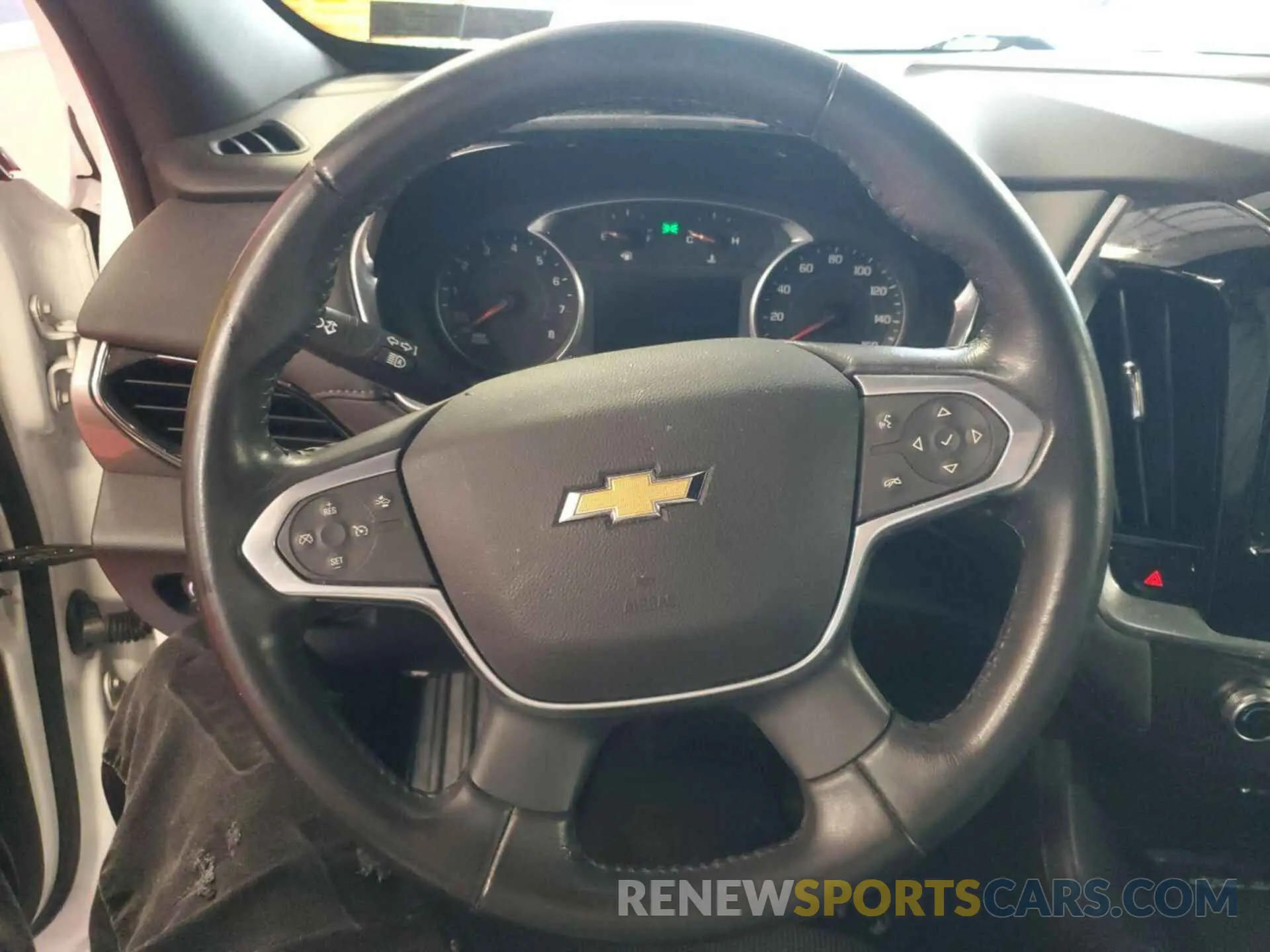 5 Photograph of a damaged car 1GNERGKW3NJ150506 CHEVROLET TRAVERSE 2022