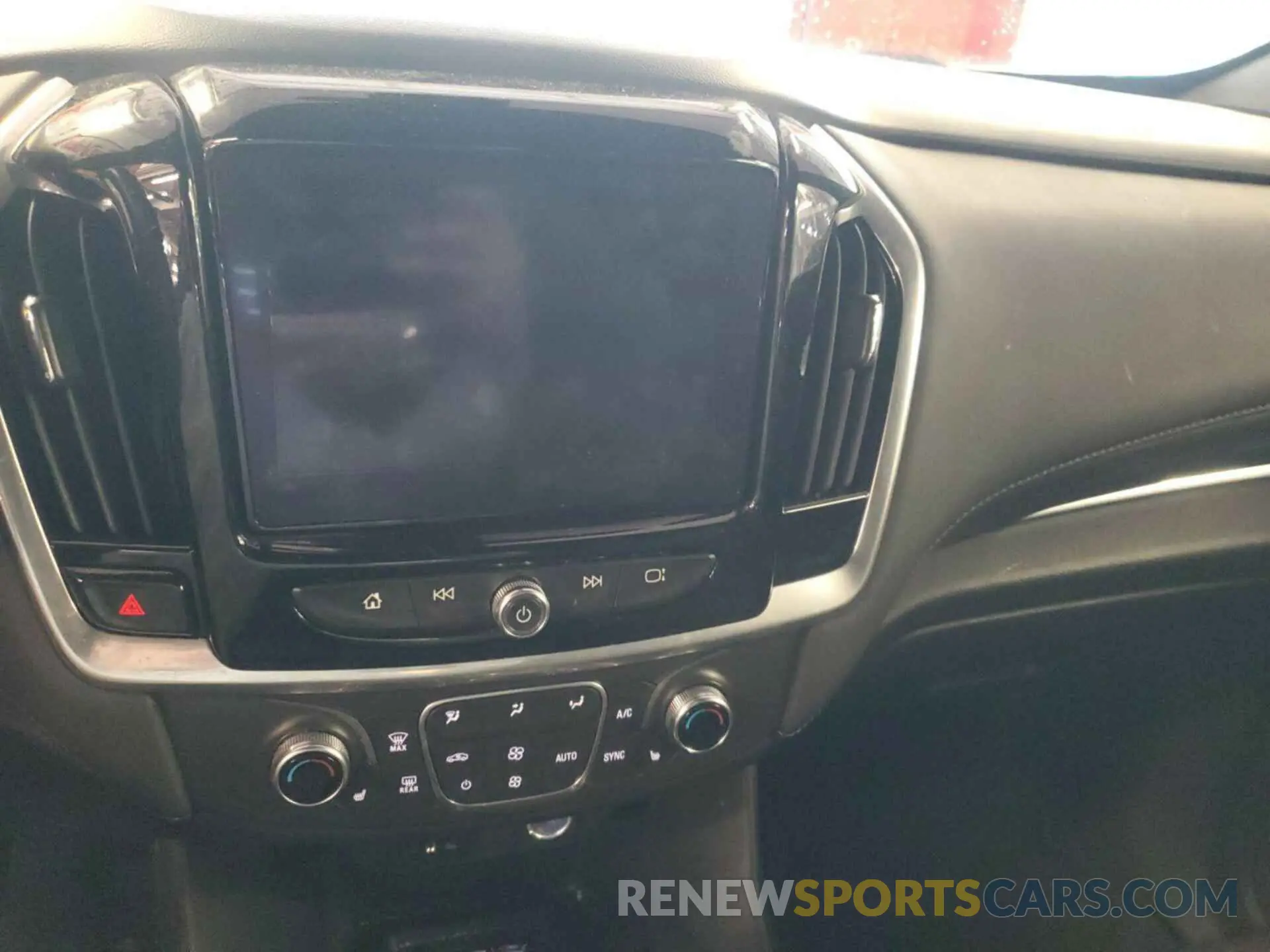 7 Photograph of a damaged car 1GNERGKW3NJ150506 CHEVROLET TRAVERSE 2022