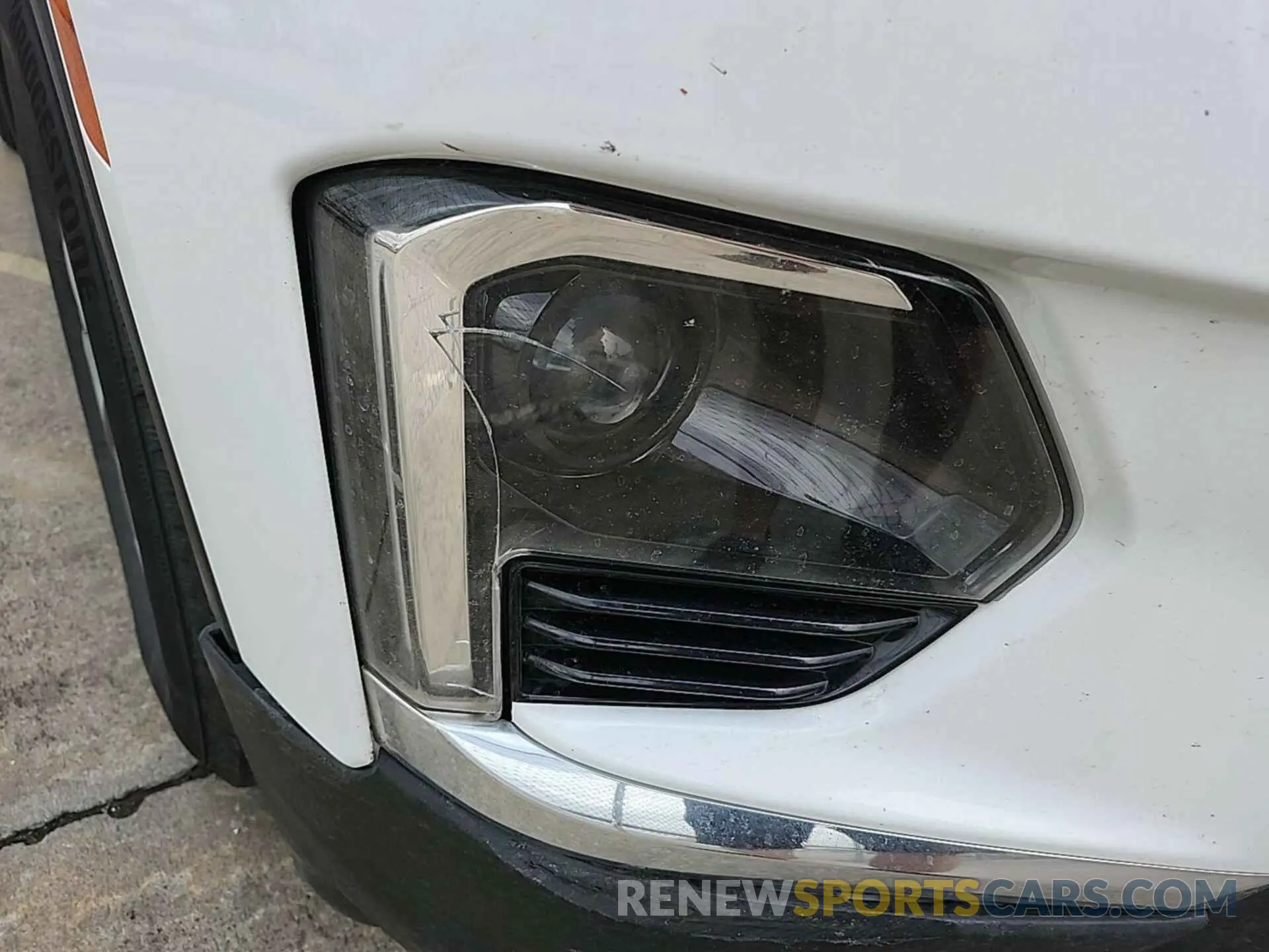 12 Photograph of a damaged car 1GNERGKW3NJ157214 CHEVROLET TRAVERSE 2022