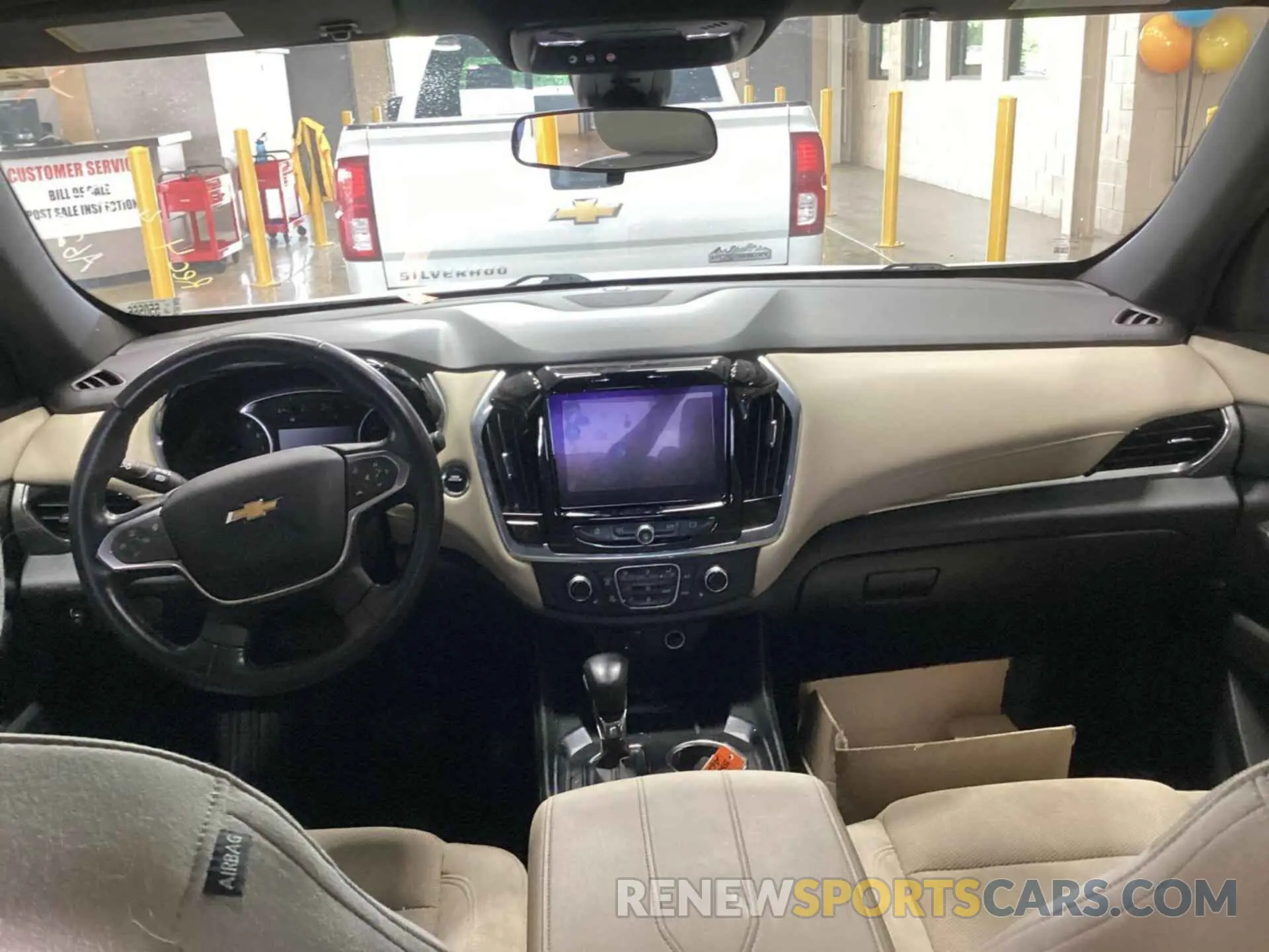 21 Photograph of a damaged car 1GNERGKW3NJ180301 CHEVROLET TRAVERSE 2022