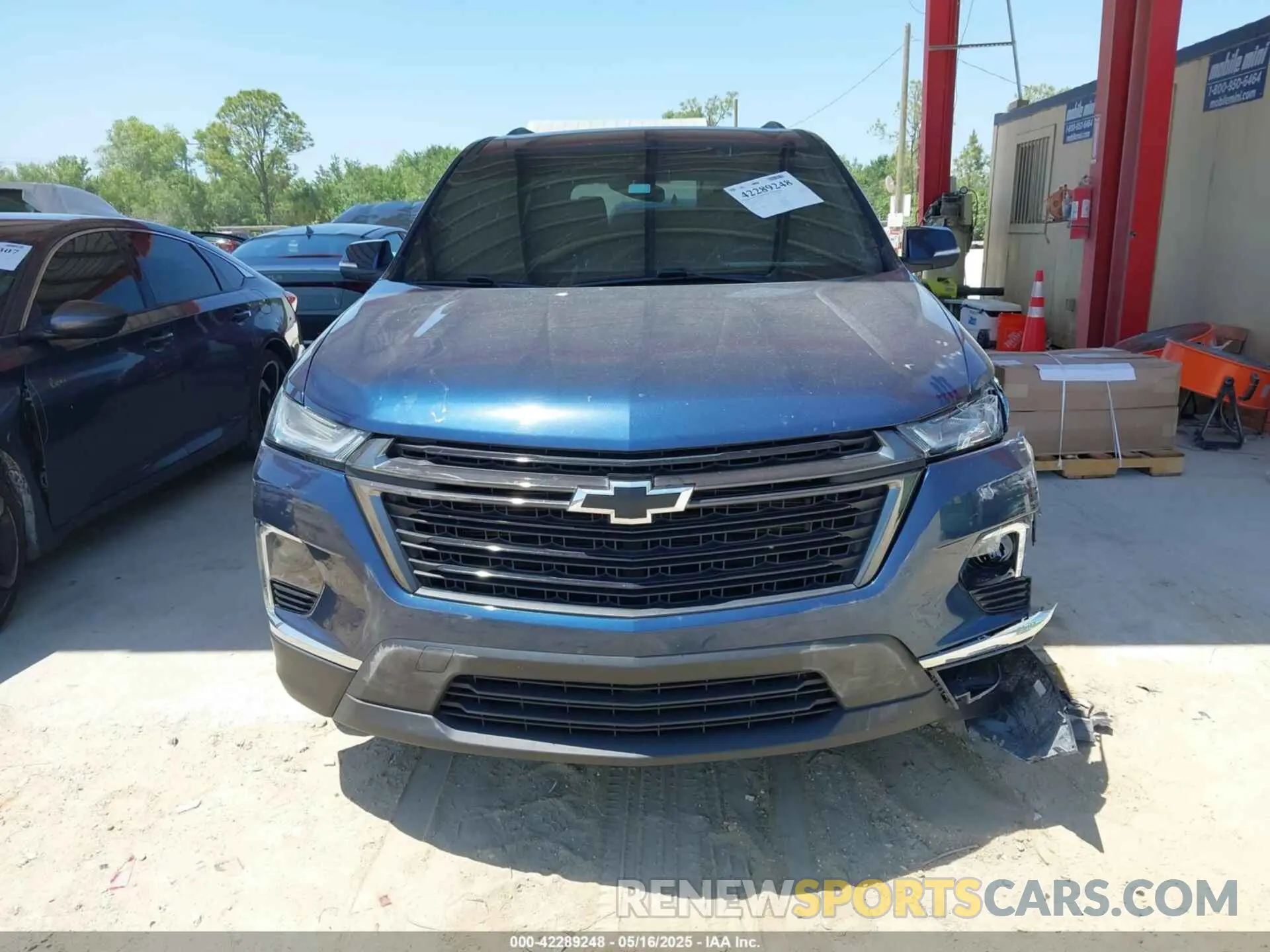12 Photograph of a damaged car 1GNERGKW4NJ115358 CHEVROLET TRAVERSE 2022