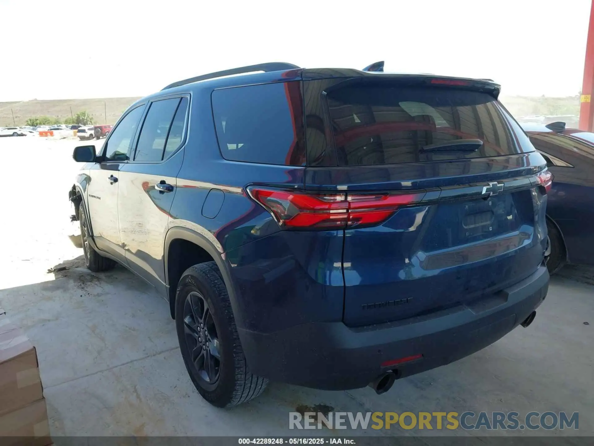 3 Photograph of a damaged car 1GNERGKW4NJ115358 CHEVROLET TRAVERSE 2022