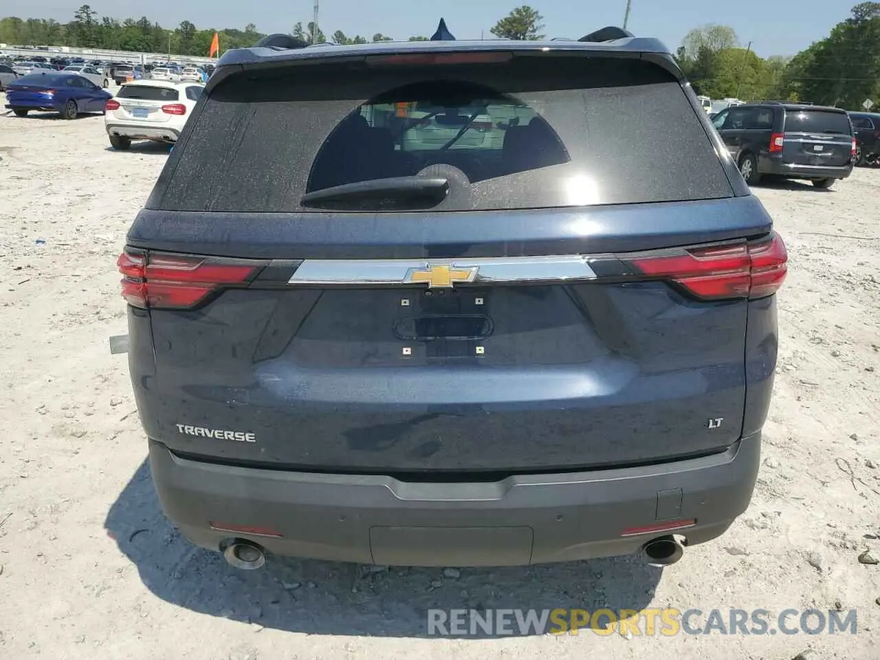 6 Photograph of a damaged car 1GNERGKW4NJ127865 CHEVROLET TRAVERSE 2022